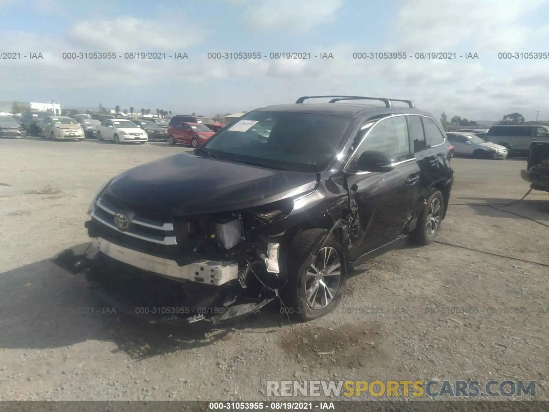 6 Photograph of a damaged car 5TDZZRFH1KS368623 TOYOTA HIGHLANDER 2019