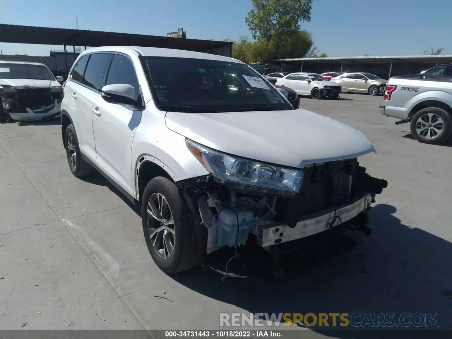 1 Photograph of a damaged car 5TDZZRFH2KS289350 TOYOTA HIGHLANDER 2019