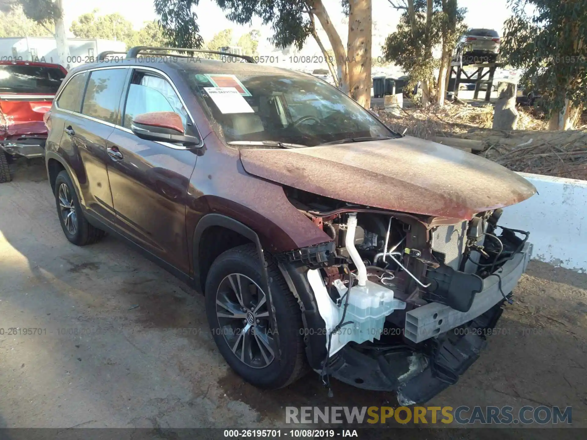 1 Photograph of a damaged car 5TDZZRFH2KS292247 TOYOTA HIGHLANDER 2019