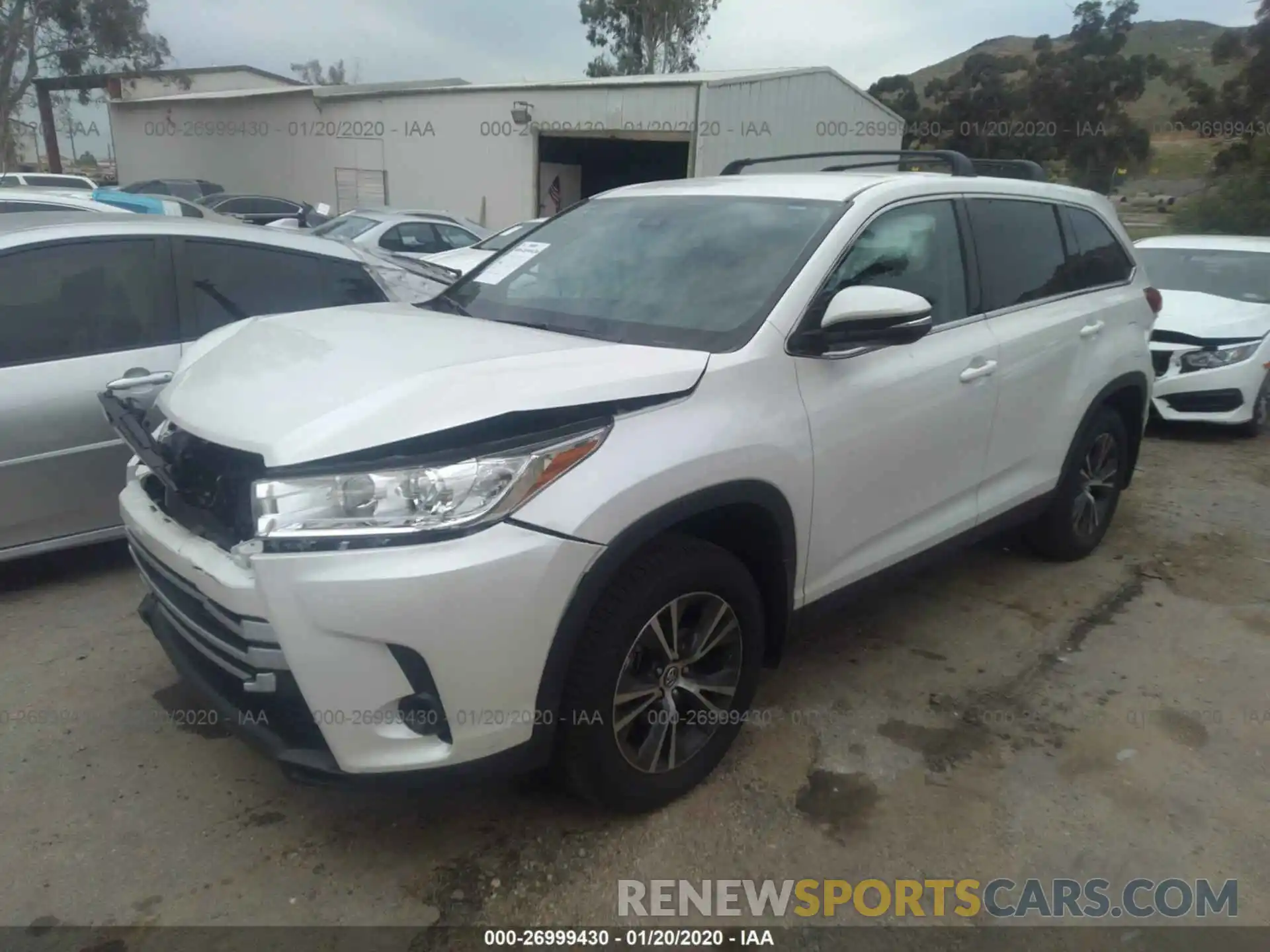 2 Photograph of a damaged car 5TDZZRFH2KS294726 TOYOTA HIGHLANDER 2019