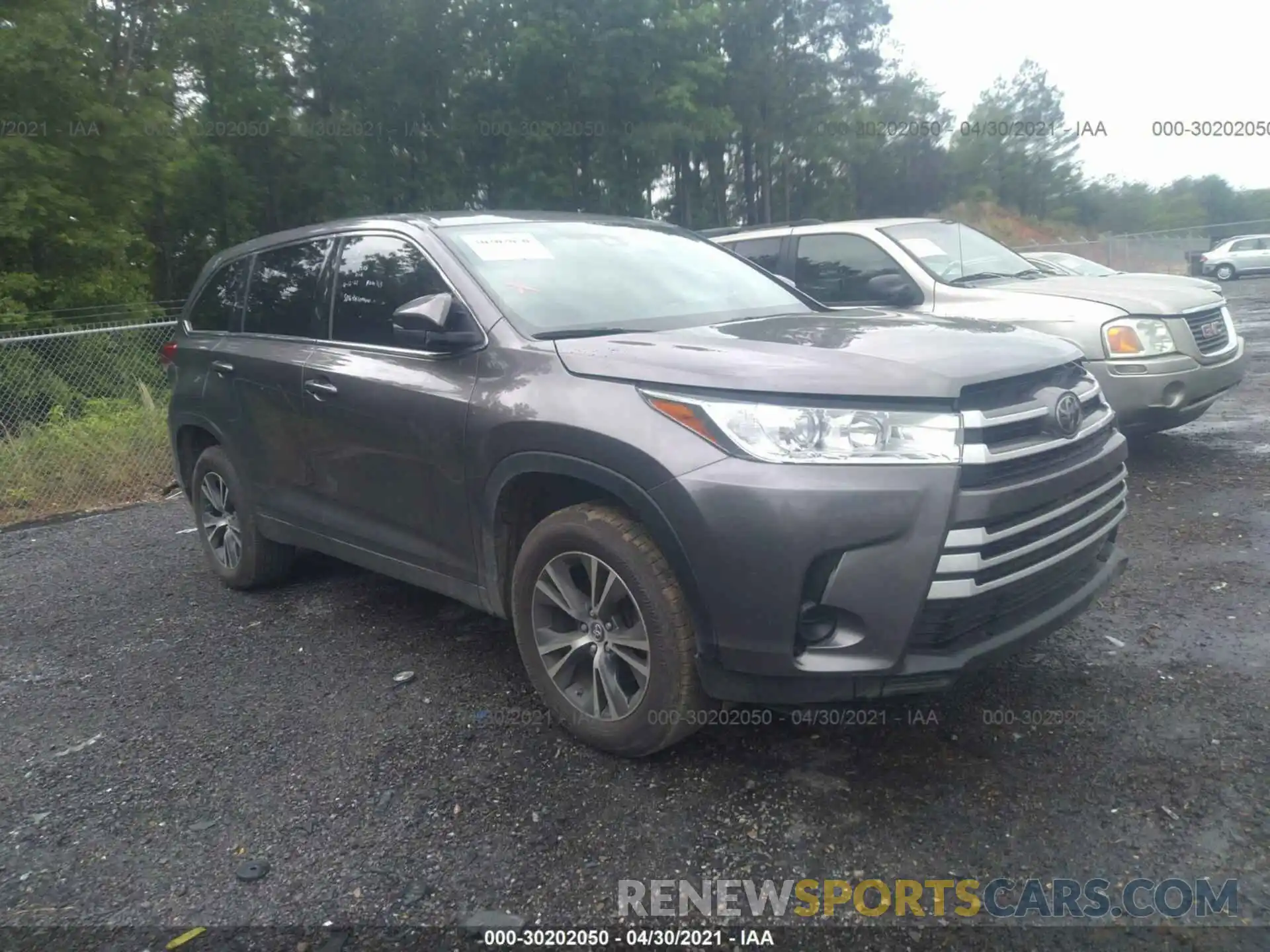 1 Photograph of a damaged car 5TDZZRFH2KS298288 TOYOTA HIGHLANDER 2019