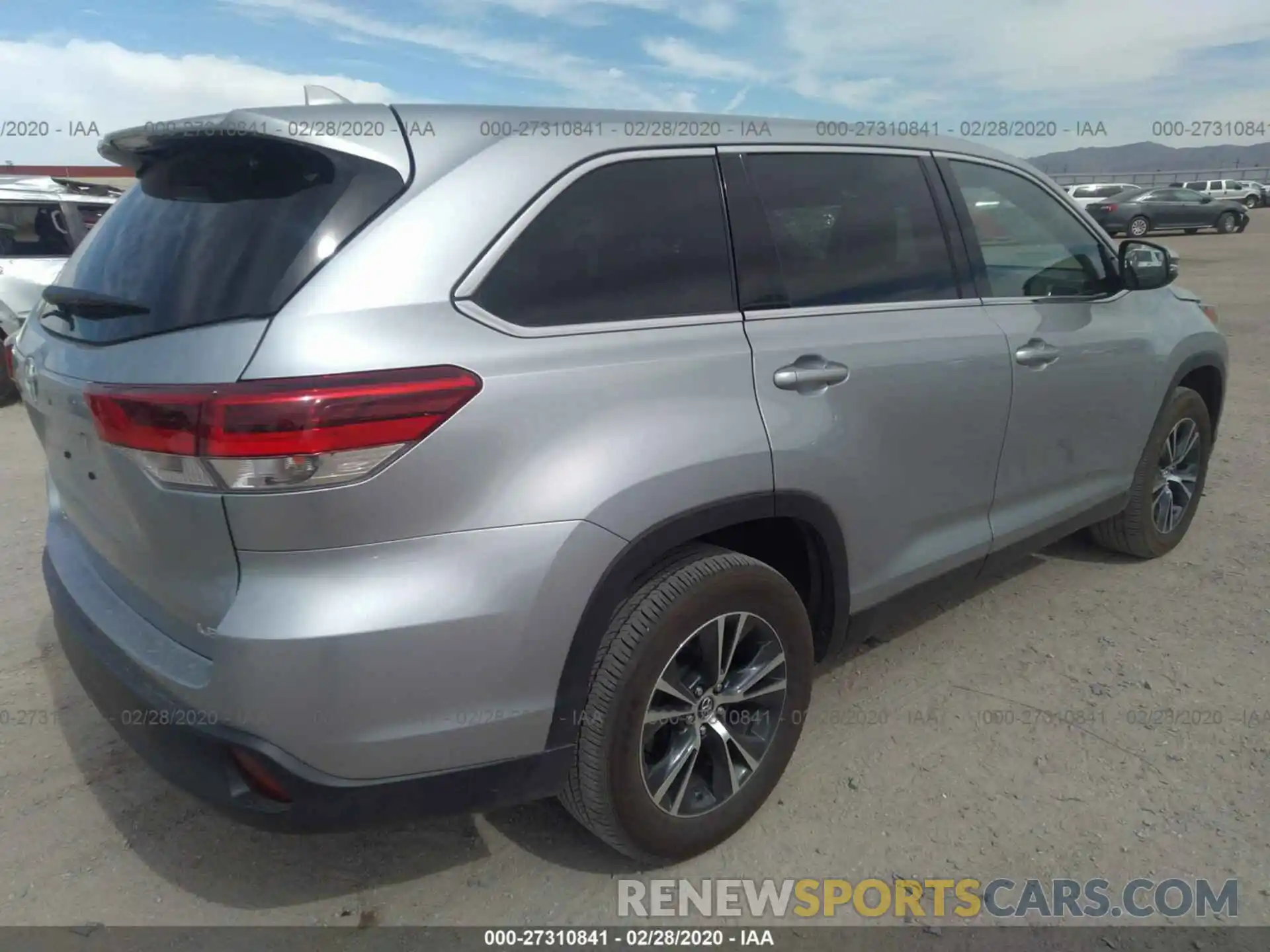 4 Фотография поврежденного автомобиля 5TDZZRFH2KS299618 TOYOTA HIGHLANDER 2019