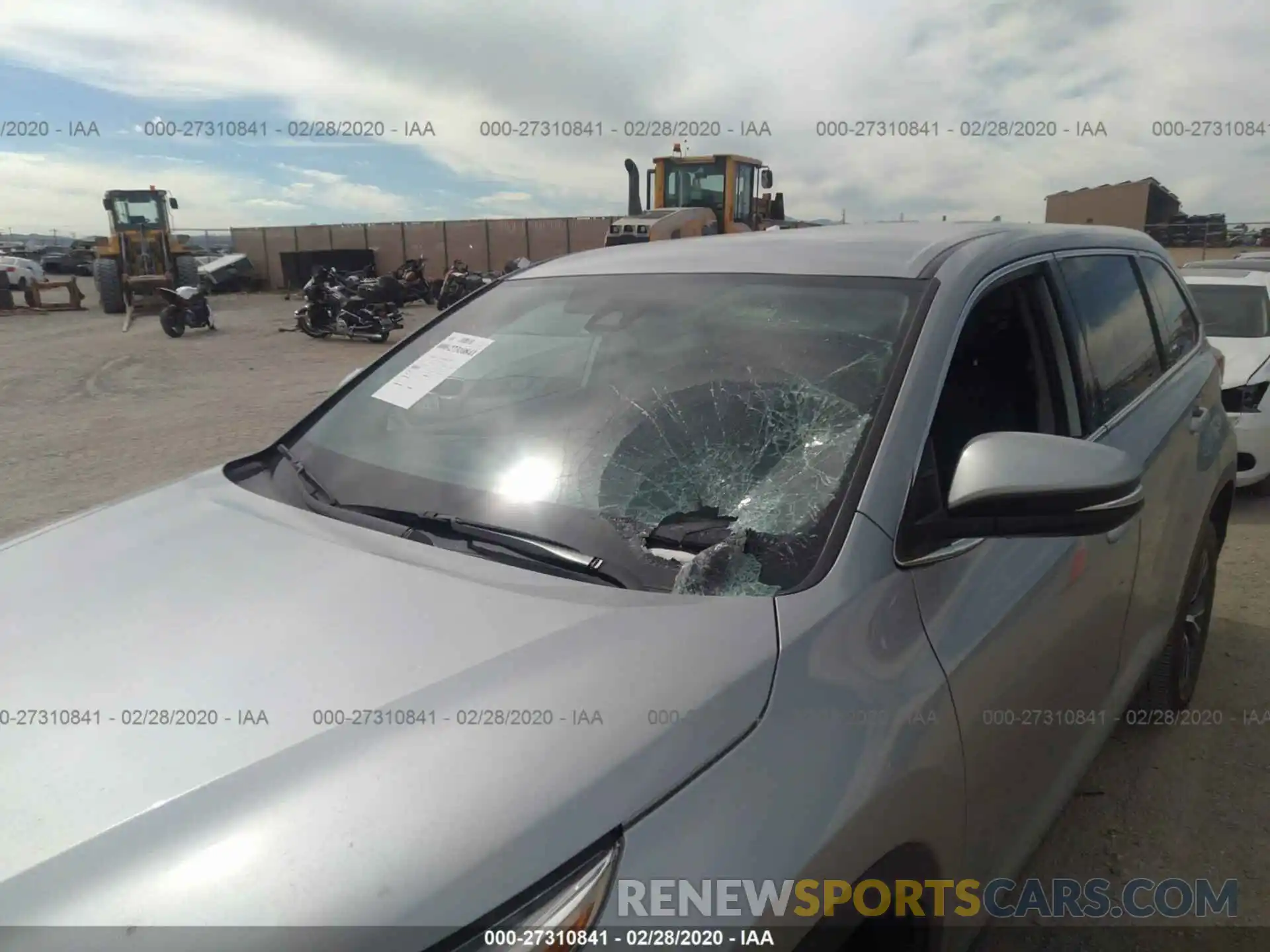 6 Photograph of a damaged car 5TDZZRFH2KS299618 TOYOTA HIGHLANDER 2019