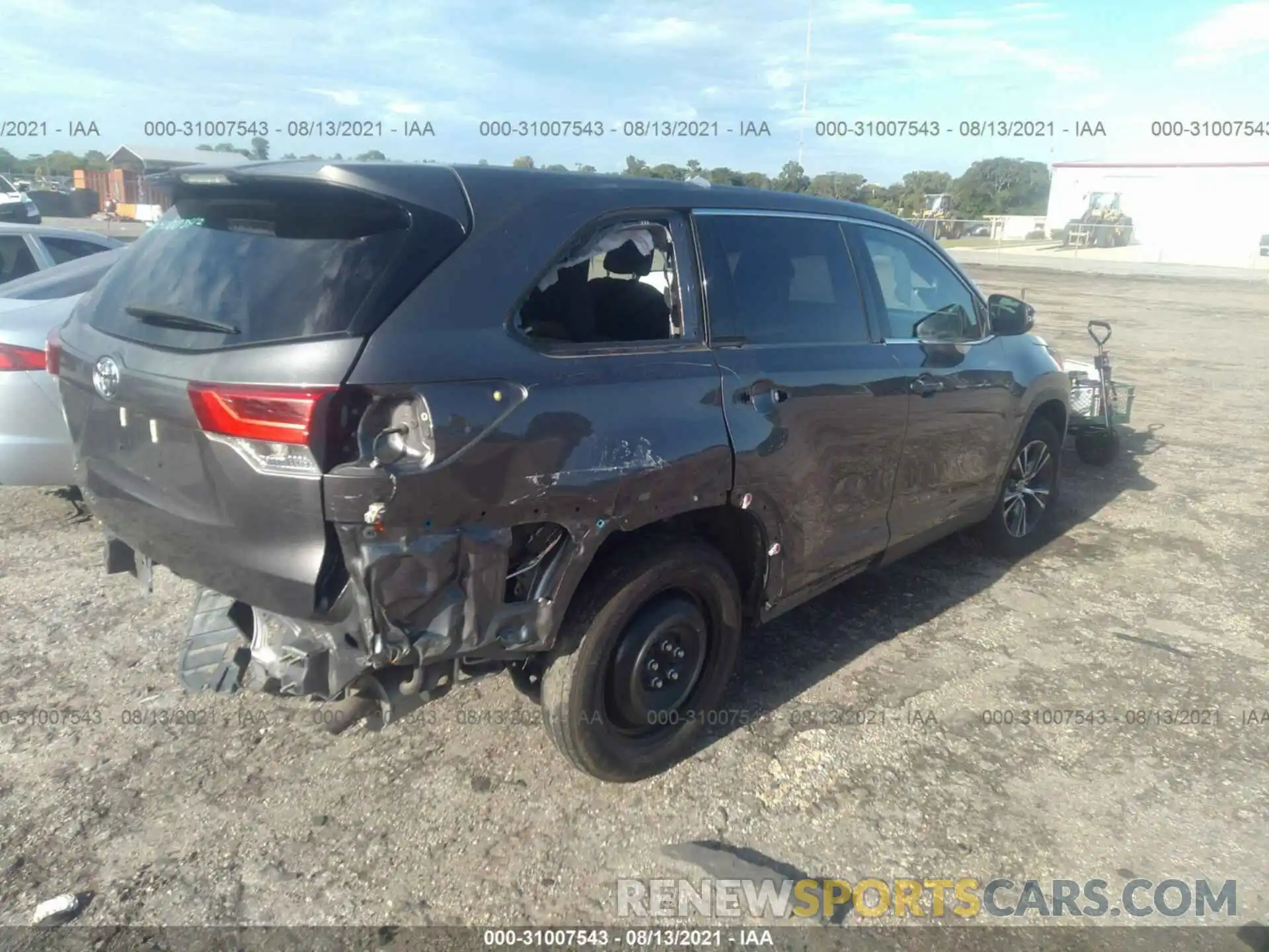 4 Фотография поврежденного автомобиля 5TDZZRFH2KS303330 TOYOTA HIGHLANDER 2019