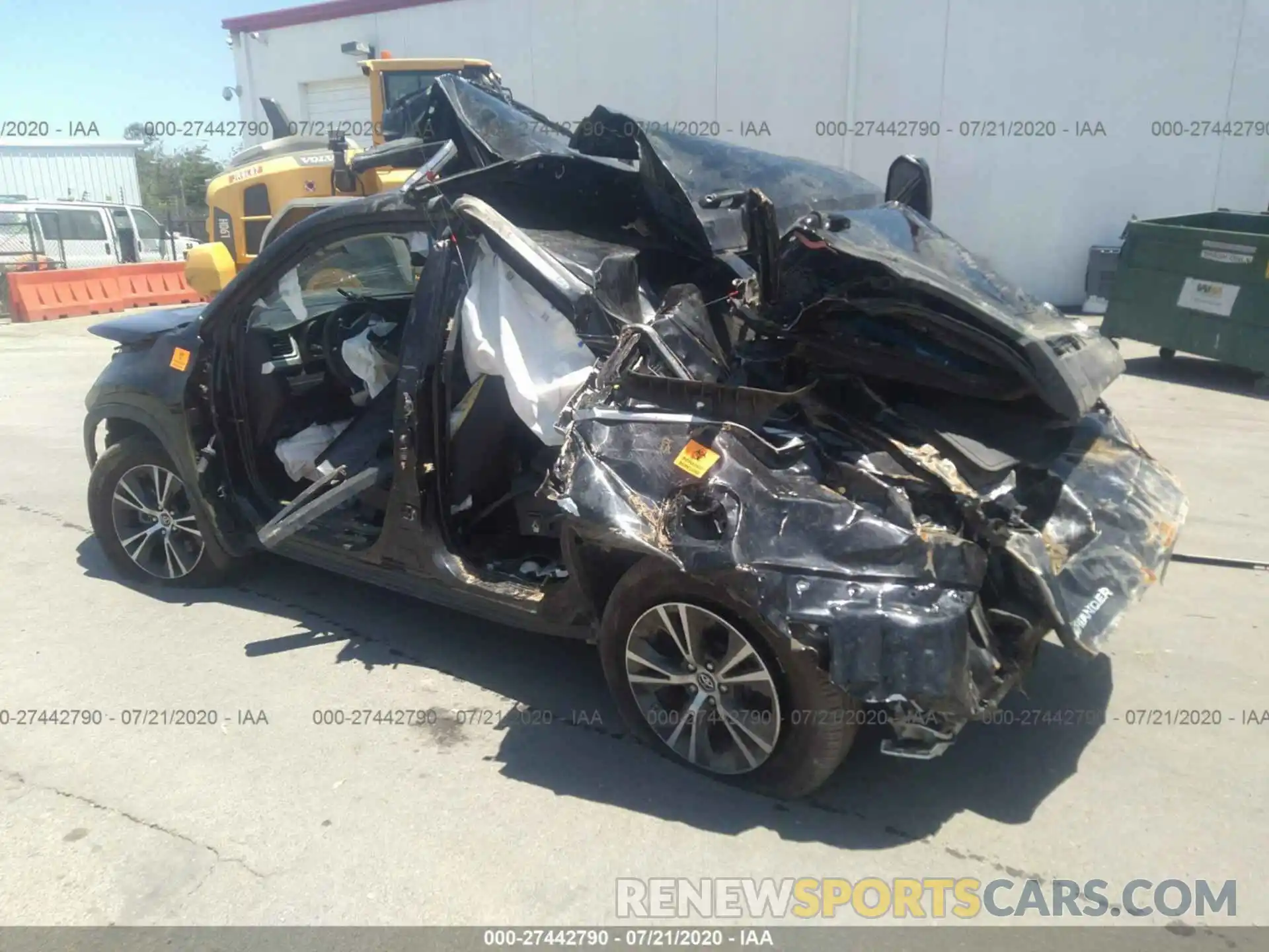 3 Photograph of a damaged car 5TDZZRFH2KS309838 TOYOTA HIGHLANDER 2019