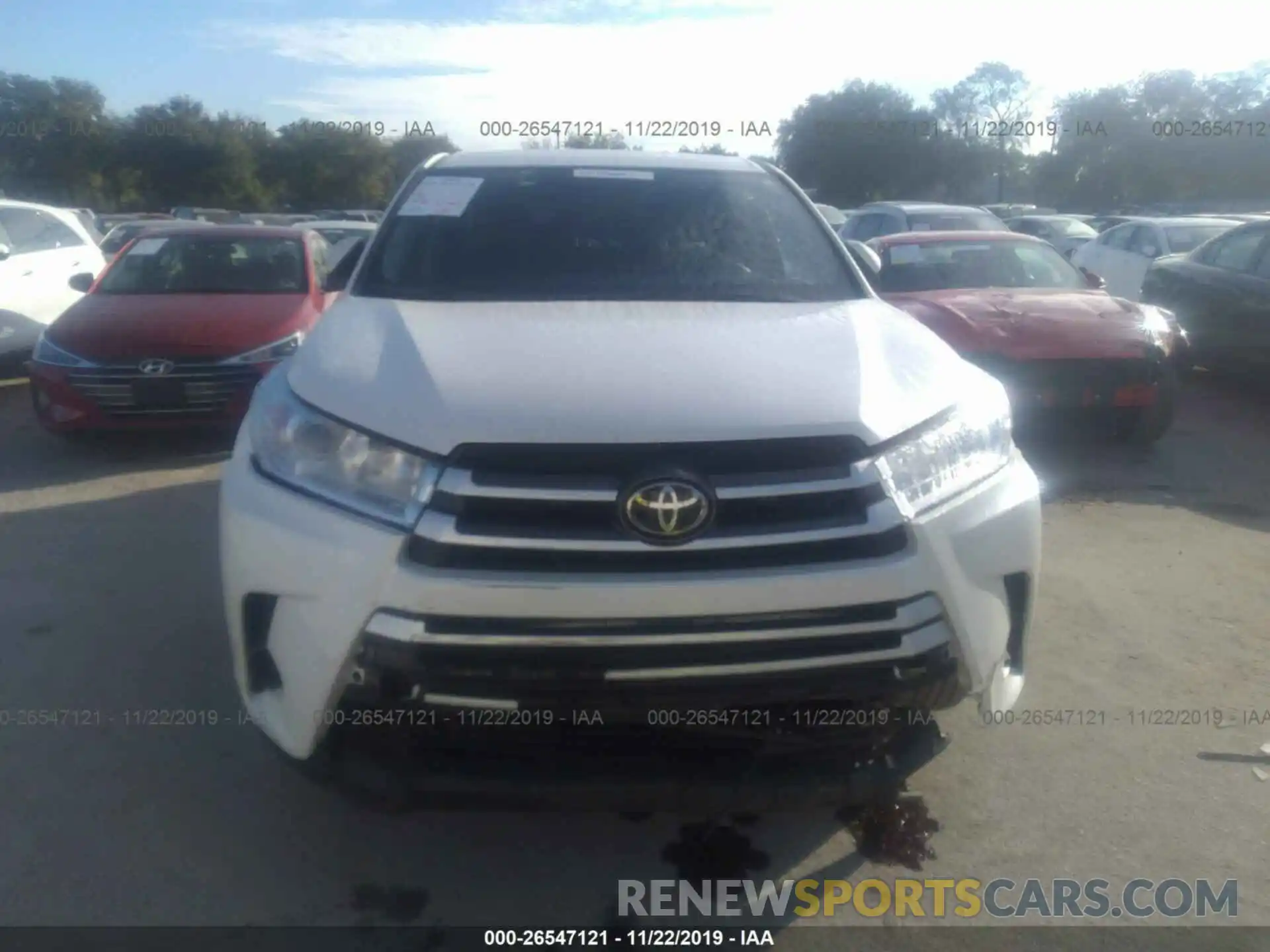 6 Photograph of a damaged car 5TDZZRFH2KS321116 TOYOTA HIGHLANDER 2019