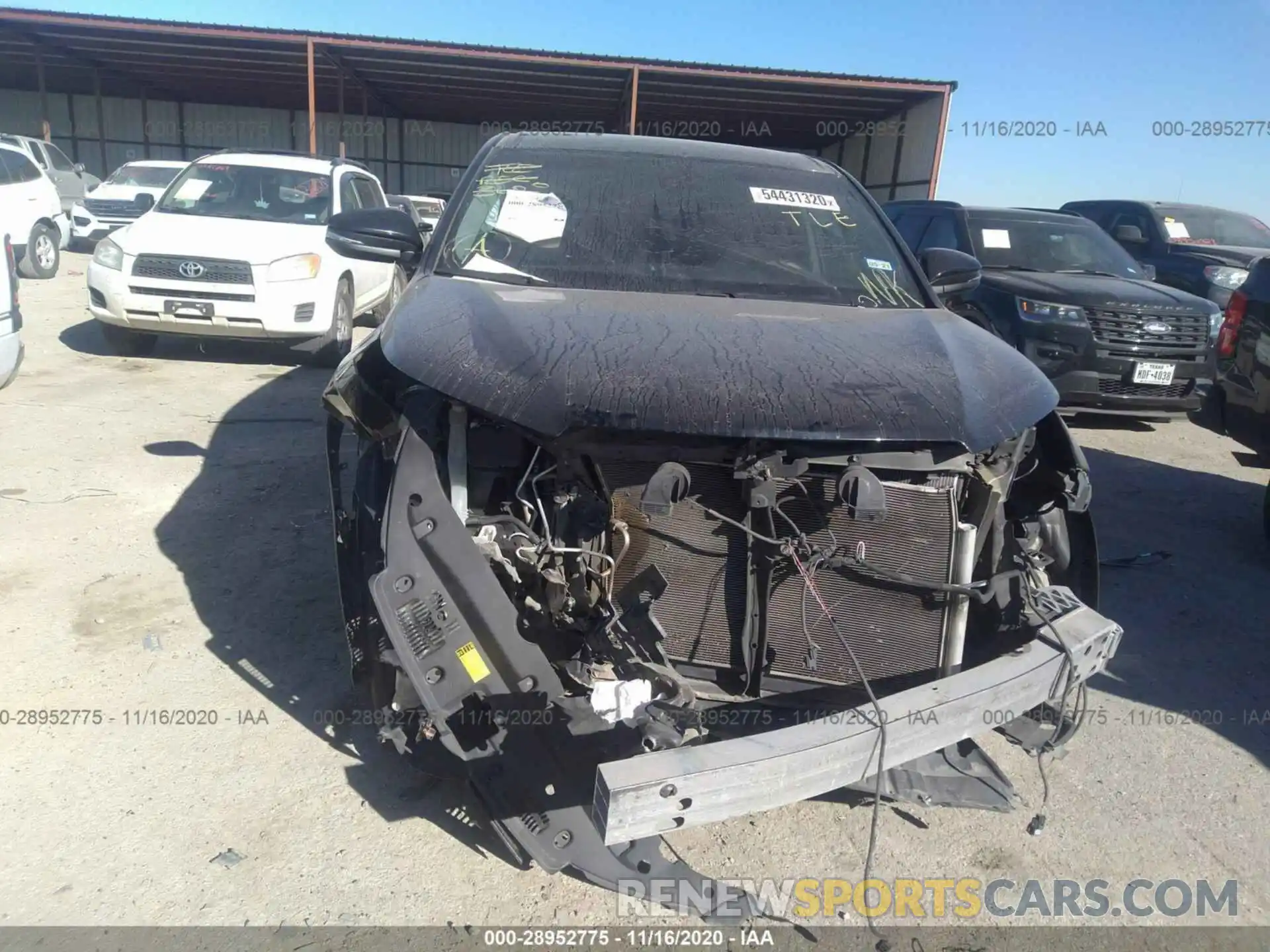 6 Photograph of a damaged car 5TDZZRFH3KS297358 TOYOTA HIGHLANDER 2019