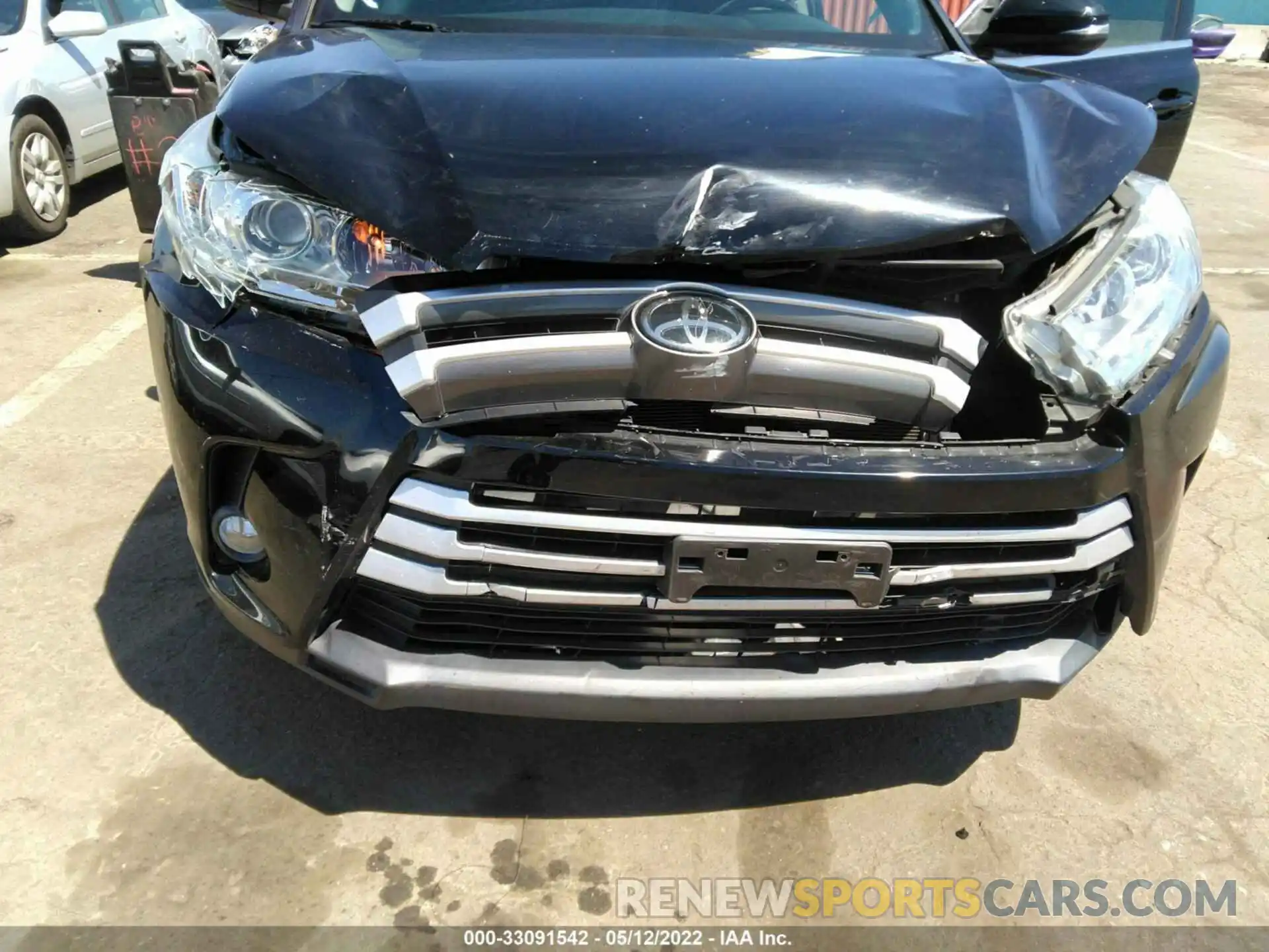 6 Photograph of a damaged car 5TDZZRFH3KS300923 TOYOTA HIGHLANDER 2019