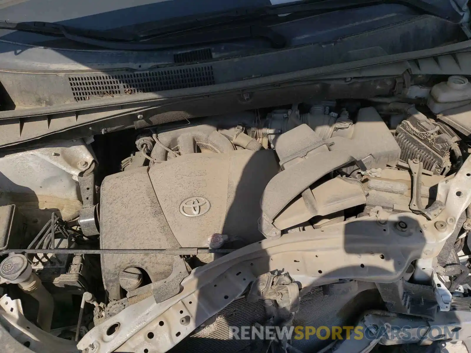 7 Photograph of a damaged car 5TDZZRFH3KS302946 TOYOTA HIGHLANDER 2019