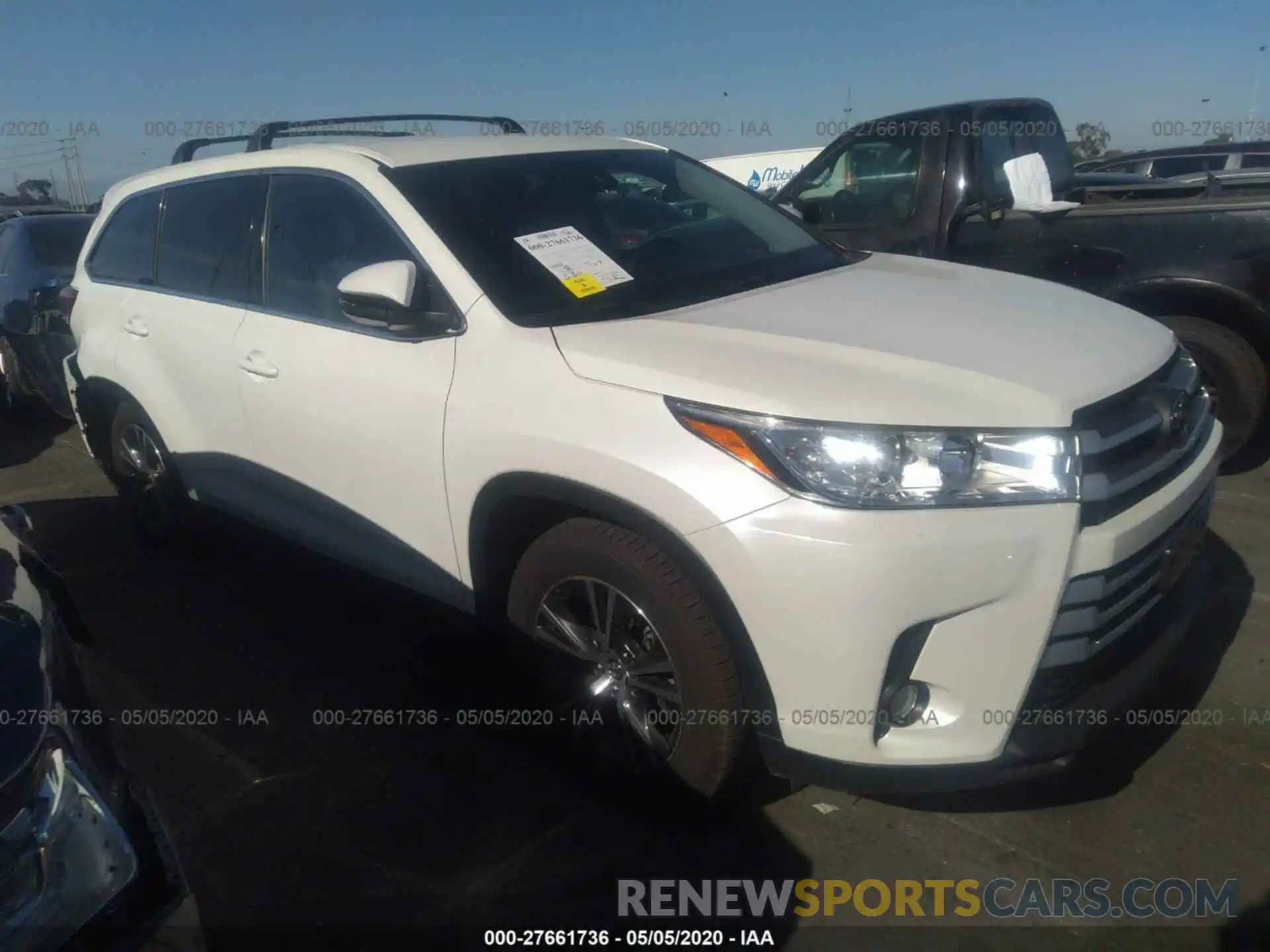 1 Photograph of a damaged car 5TDZZRFH3KS306057 TOYOTA HIGHLANDER 2019