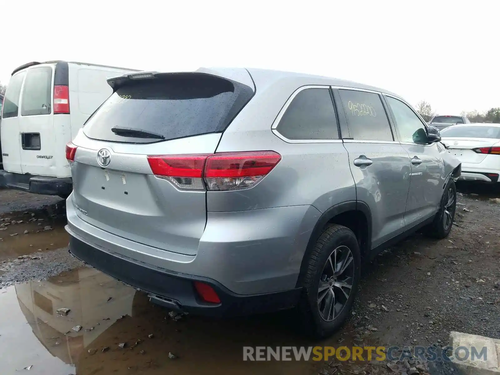 4 Фотография поврежденного автомобиля 5TDZZRFH3KS320587 TOYOTA HIGHLANDER 2019