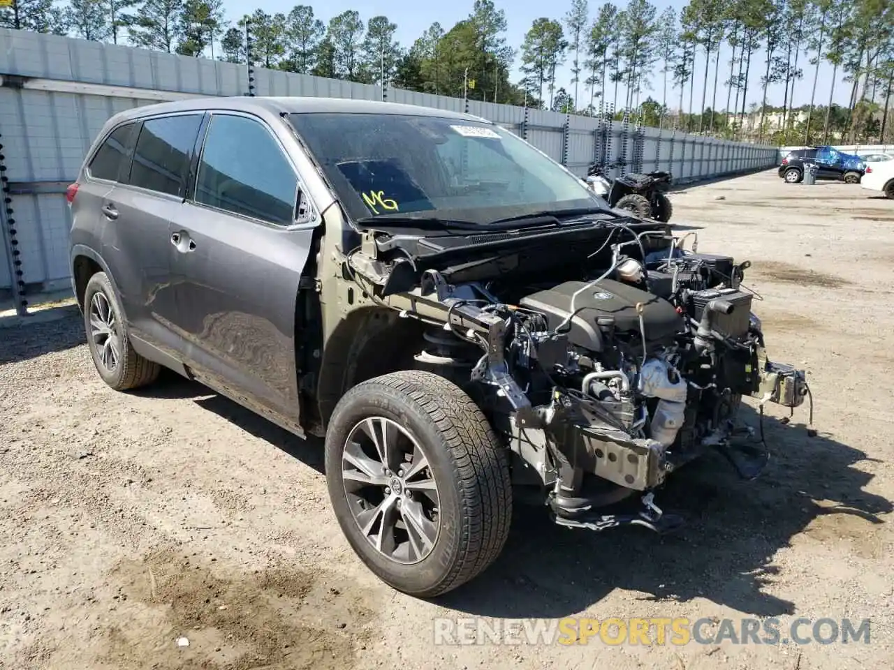 1 Photograph of a damaged car 5TDZZRFH3KS321366 TOYOTA HIGHLANDER 2019