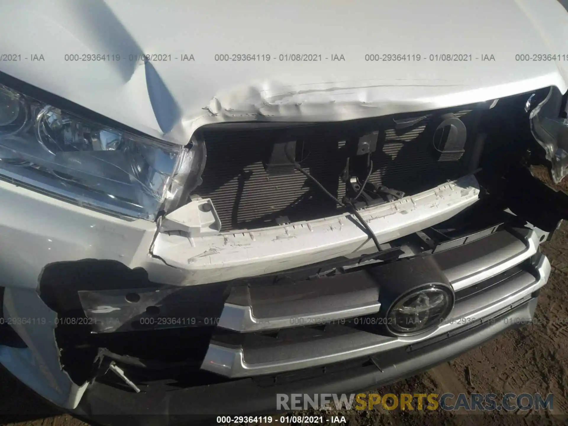 6 Photograph of a damaged car 5TDZZRFH3KS328303 TOYOTA HIGHLANDER 2019