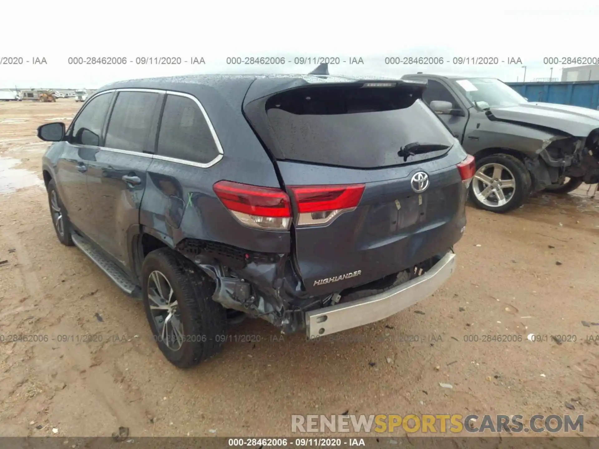 6 Photograph of a damaged car 5TDZZRFH3KS338426 TOYOTA HIGHLANDER 2019