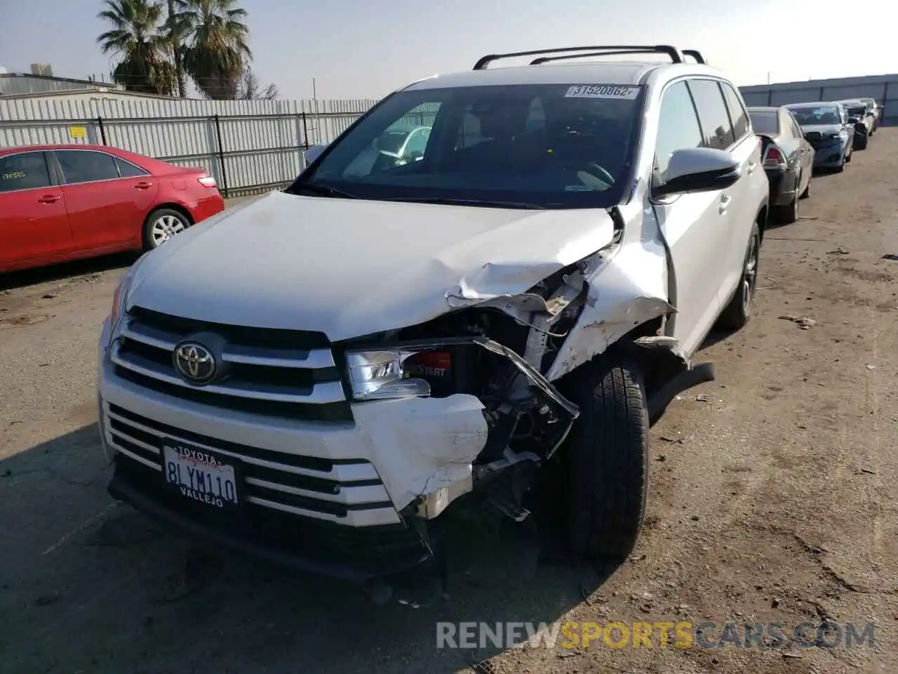 2 Photograph of a damaged car 5TDZZRFH3KS344968 TOYOTA HIGHLANDER 2019