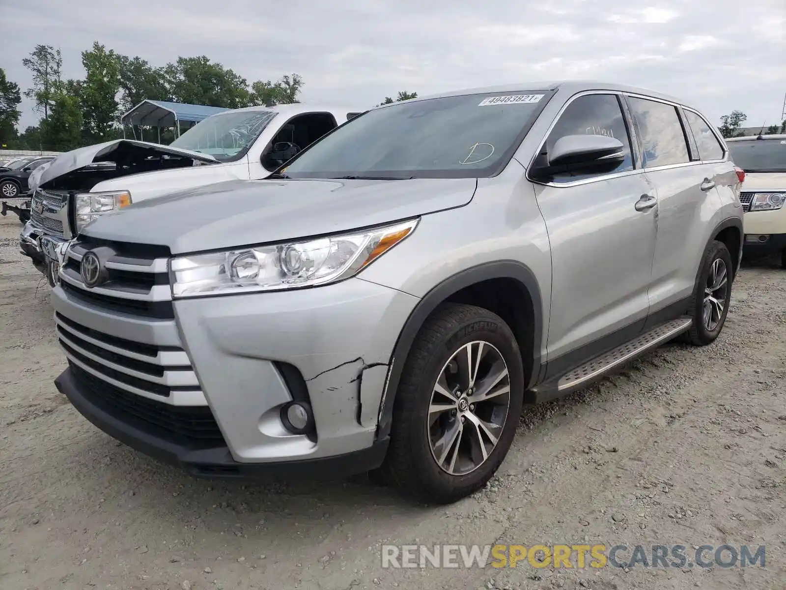 2 Photograph of a damaged car 5TDZZRFH3KS347594 TOYOTA HIGHLANDER 2019