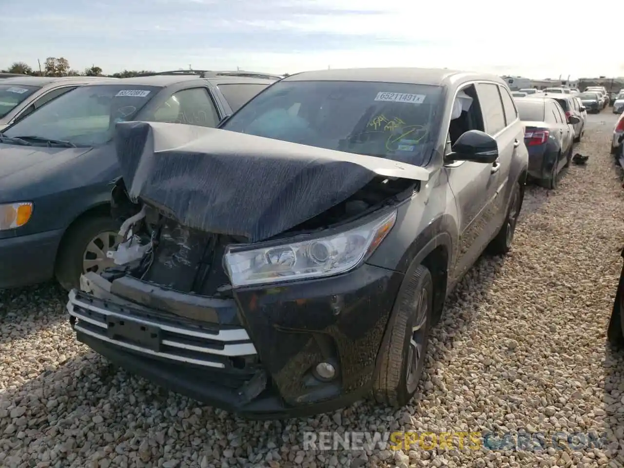 2 Фотография поврежденного автомобиля 5TDZZRFH3KS354321 TOYOTA HIGHLANDER 2019