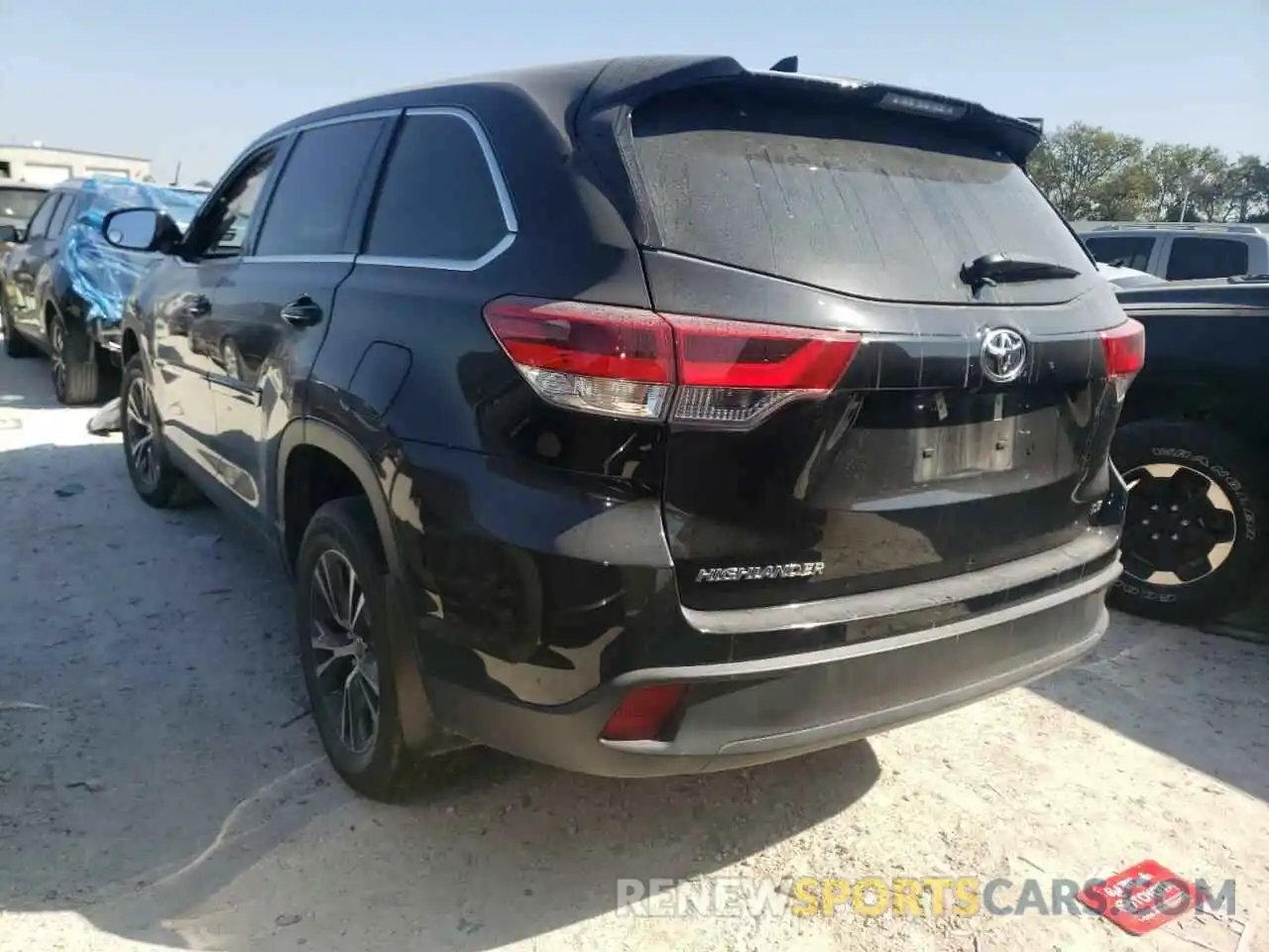 3 Фотография поврежденного автомобиля 5TDZZRFH3KS354321 TOYOTA HIGHLANDER 2019