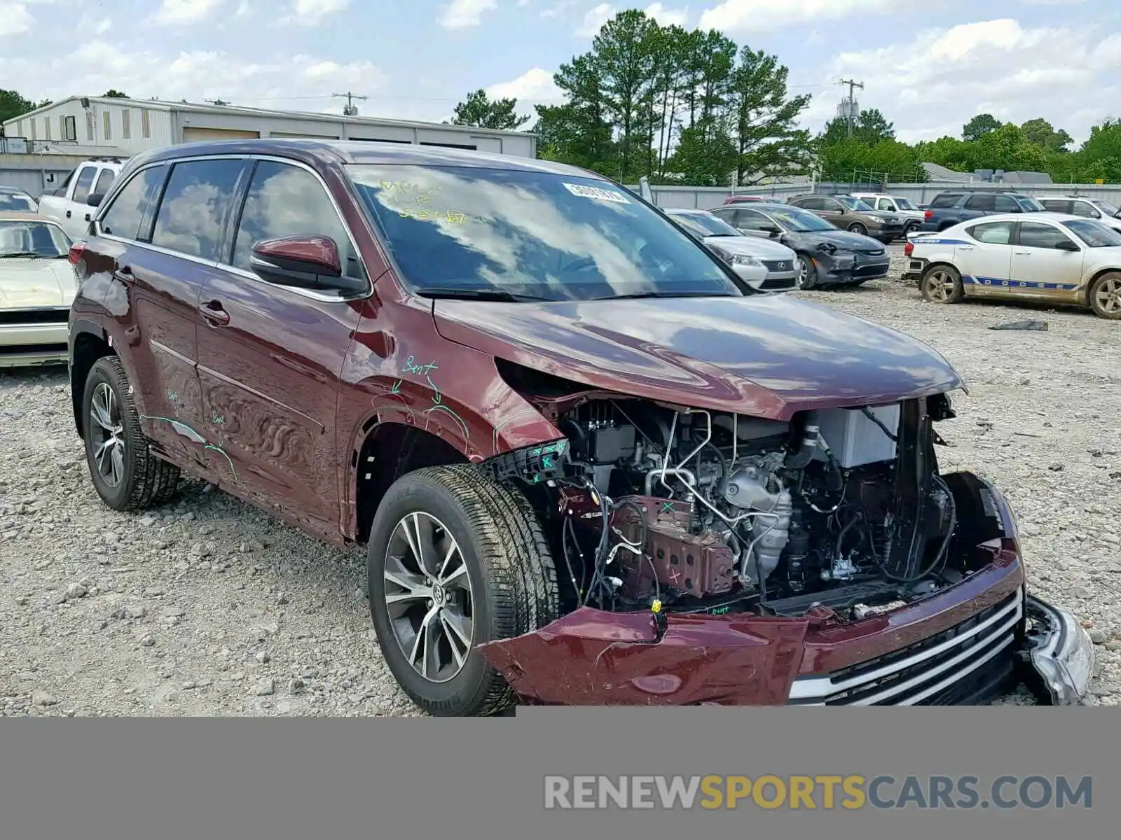 1 Photograph of a damaged car 5TDZZRFH4KS290550 TOYOTA HIGHLANDER 2019