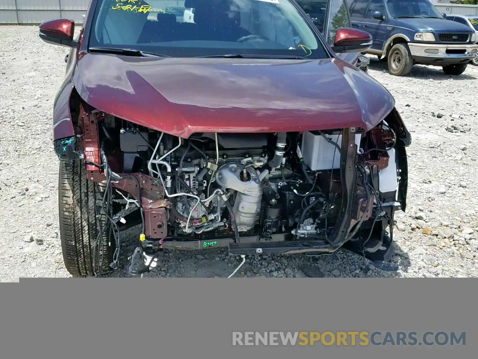 9 Photograph of a damaged car 5TDZZRFH4KS290550 TOYOTA HIGHLANDER 2019