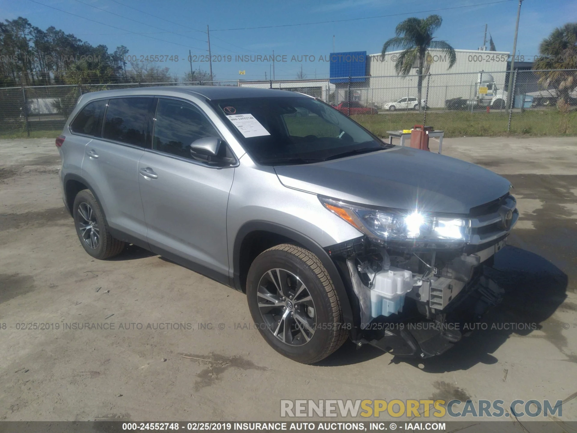 1 Photograph of a damaged car 5TDZZRFH4KS292783 TOYOTA HIGHLANDER 2019