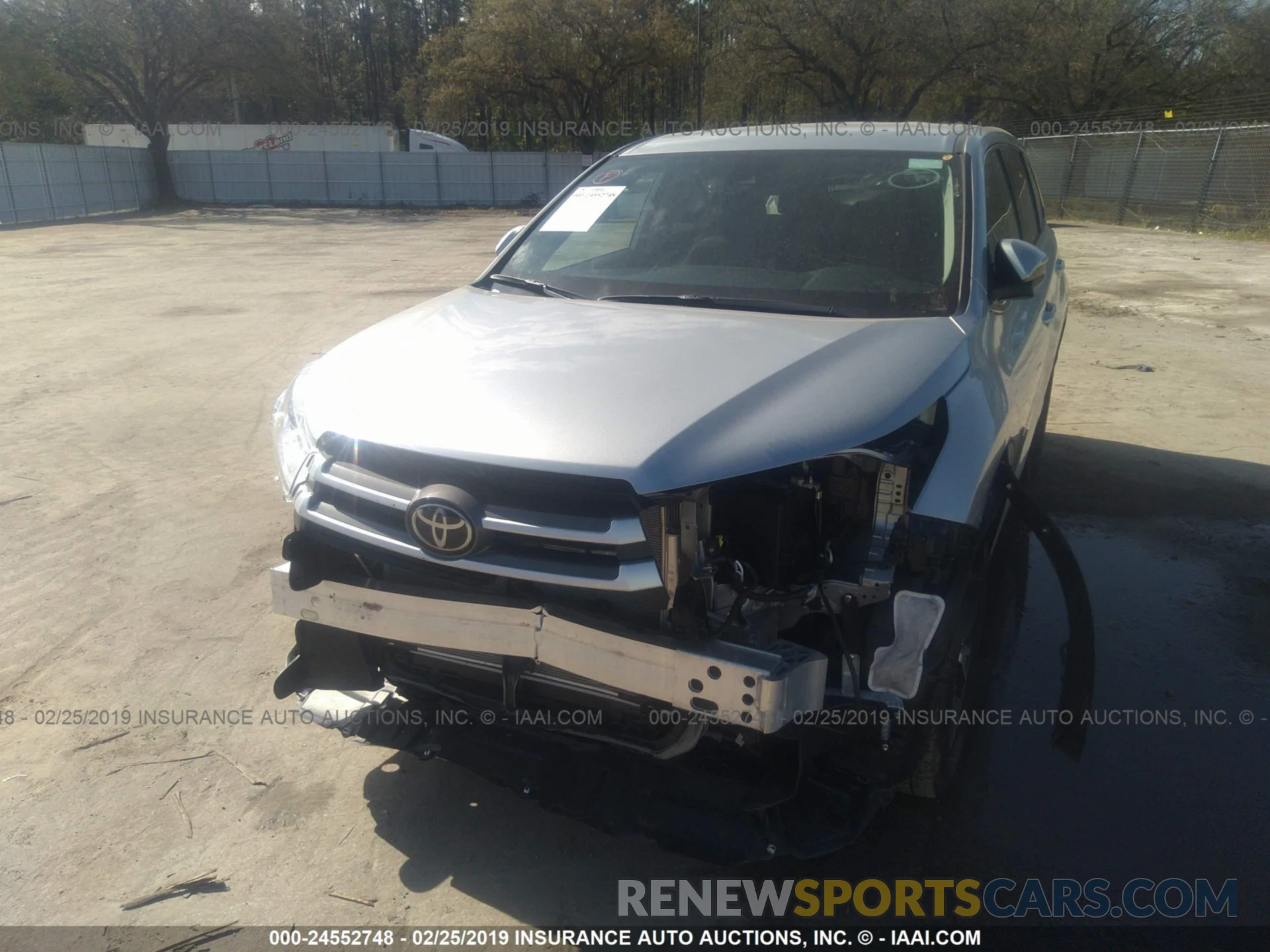 6 Photograph of a damaged car 5TDZZRFH4KS292783 TOYOTA HIGHLANDER 2019