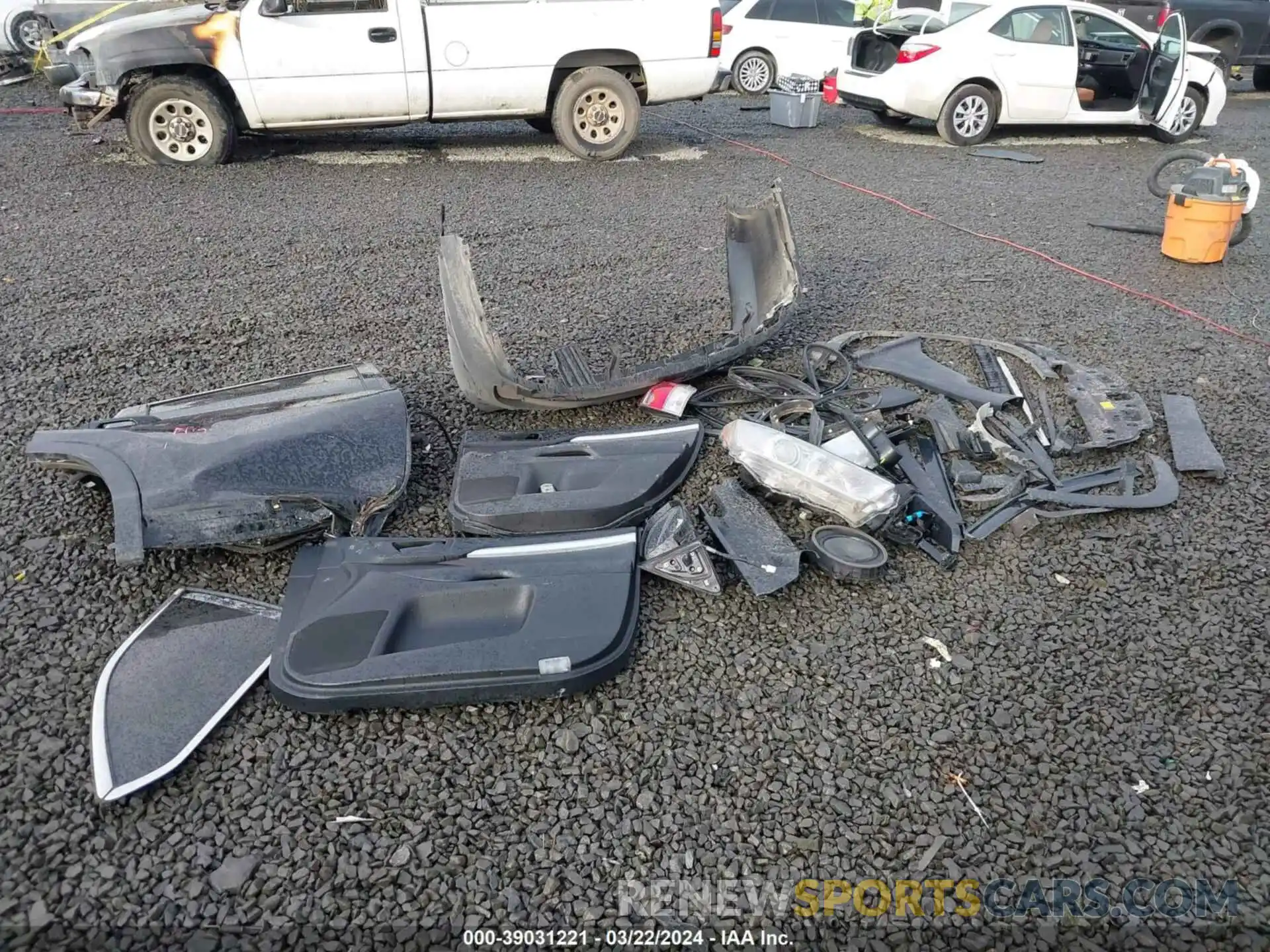 12 Photograph of a damaged car 5TDZZRFH4KS293755 TOYOTA HIGHLANDER 2019