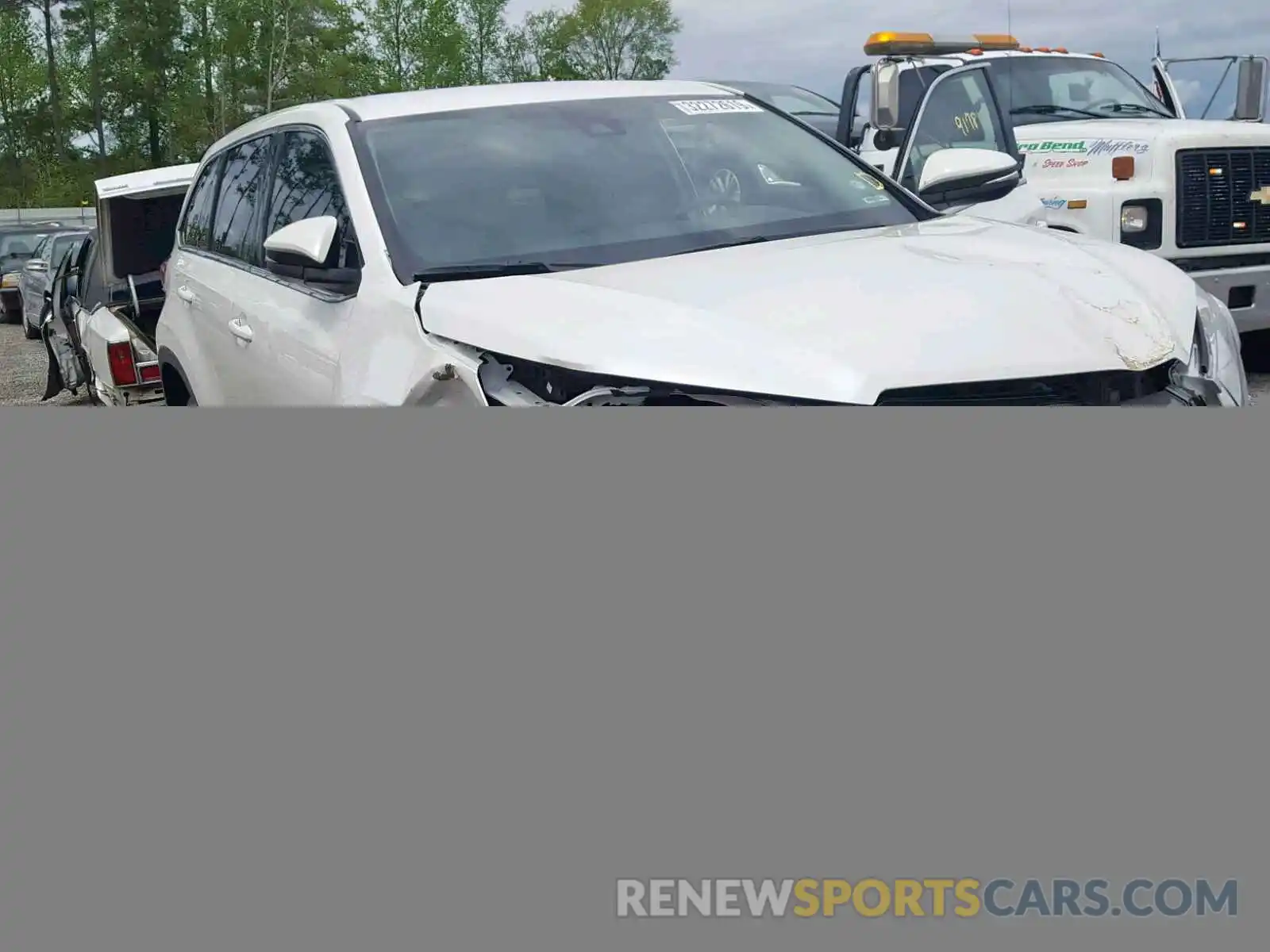 9 Photograph of a damaged car 5TDZZRFH4KS293996 TOYOTA HIGHLANDER 2019