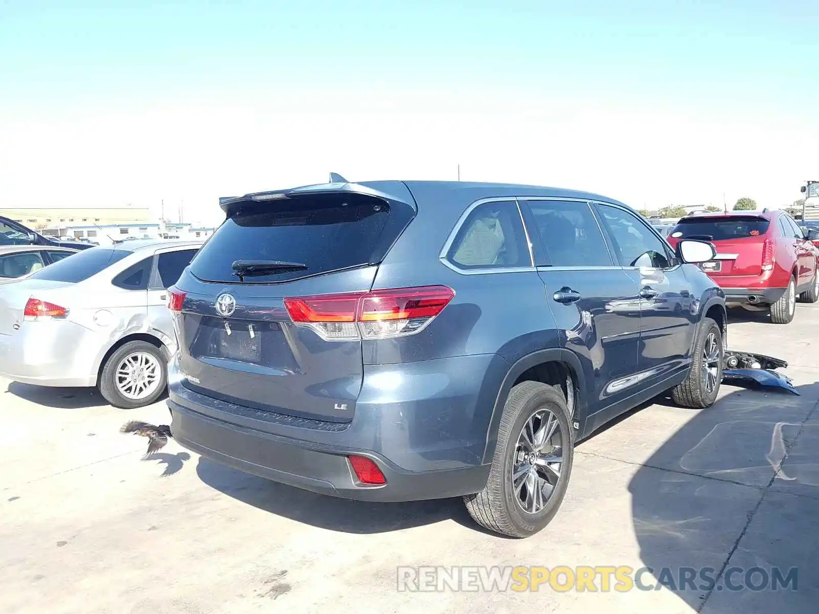 4 Фотография поврежденного автомобиля 5TDZZRFH4KS301188 TOYOTA HIGHLANDER 2019