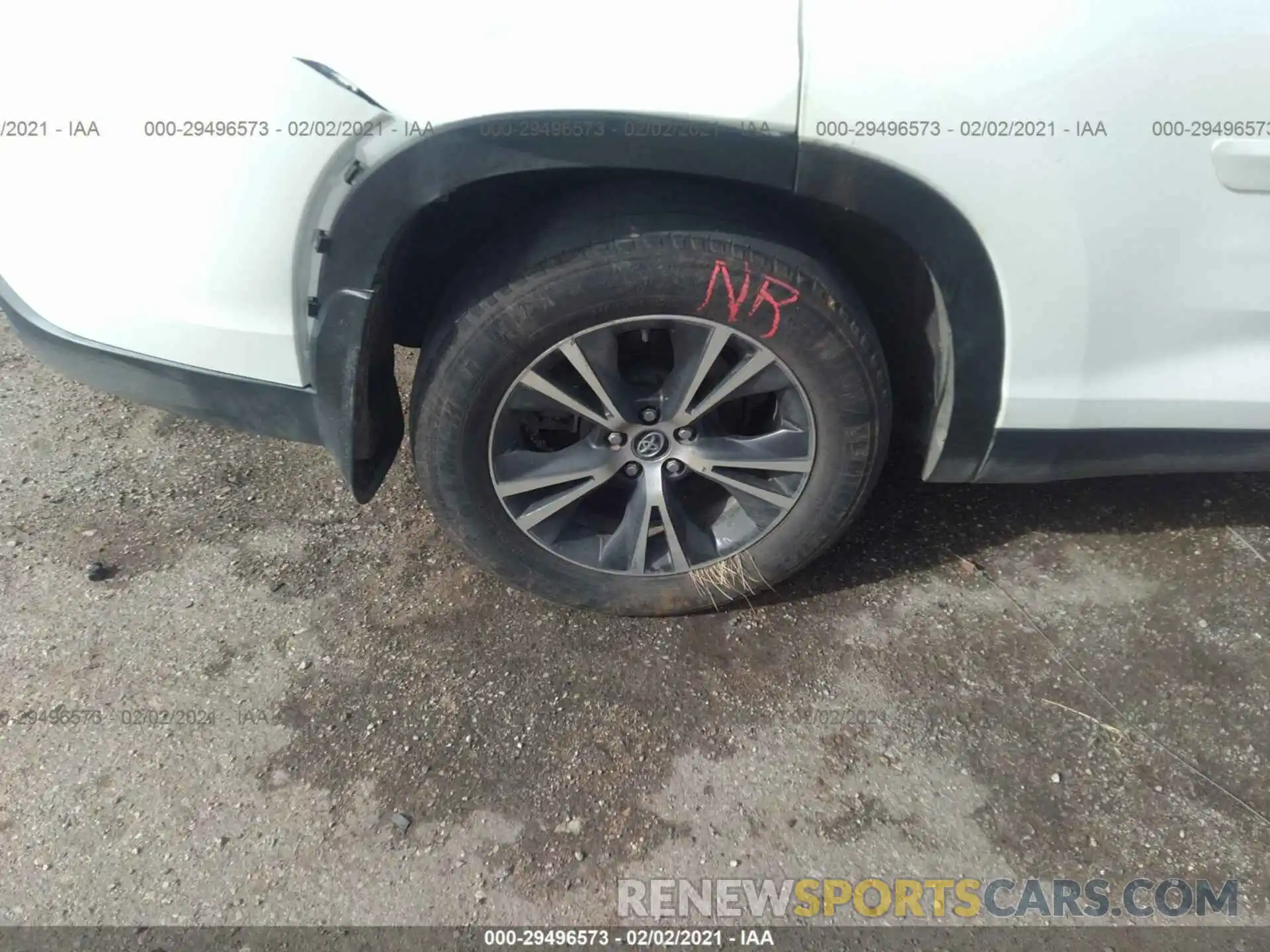 15 Photograph of a damaged car 5TDZZRFH4KS307847 TOYOTA HIGHLANDER 2019