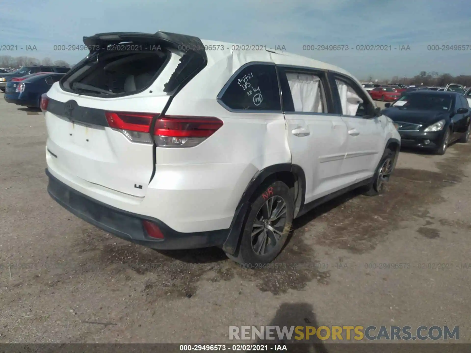 4 Фотография поврежденного автомобиля 5TDZZRFH4KS307847 TOYOTA HIGHLANDER 2019