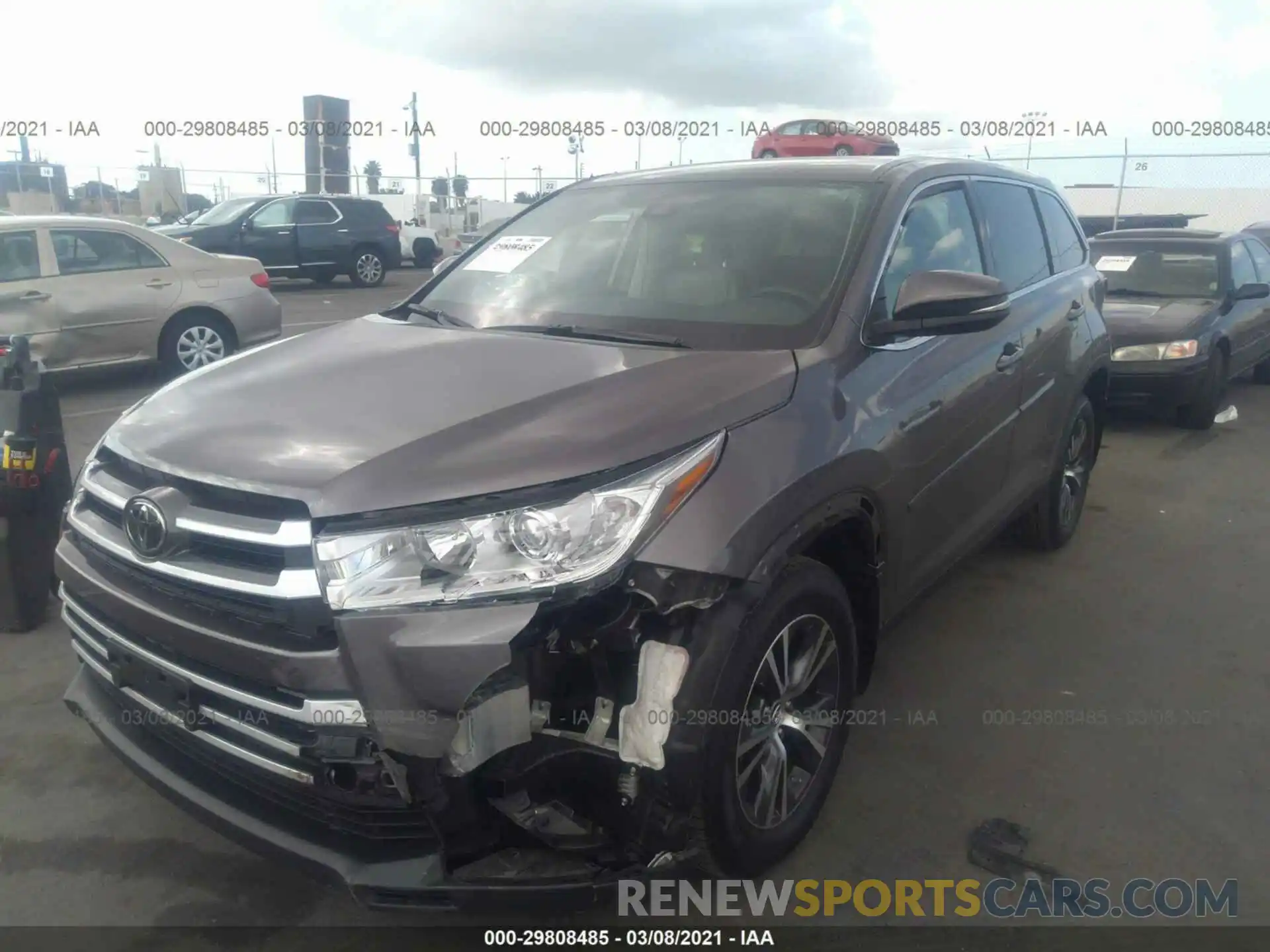 2 Photograph of a damaged car 5TDZZRFH4KS310408 TOYOTA HIGHLANDER 2019