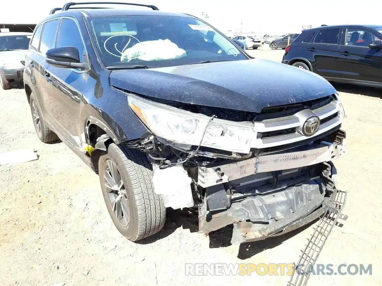 9 Фотография поврежденного автомобиля 5TDZZRFH4KS318296 TOYOTA HIGHLANDER 2019