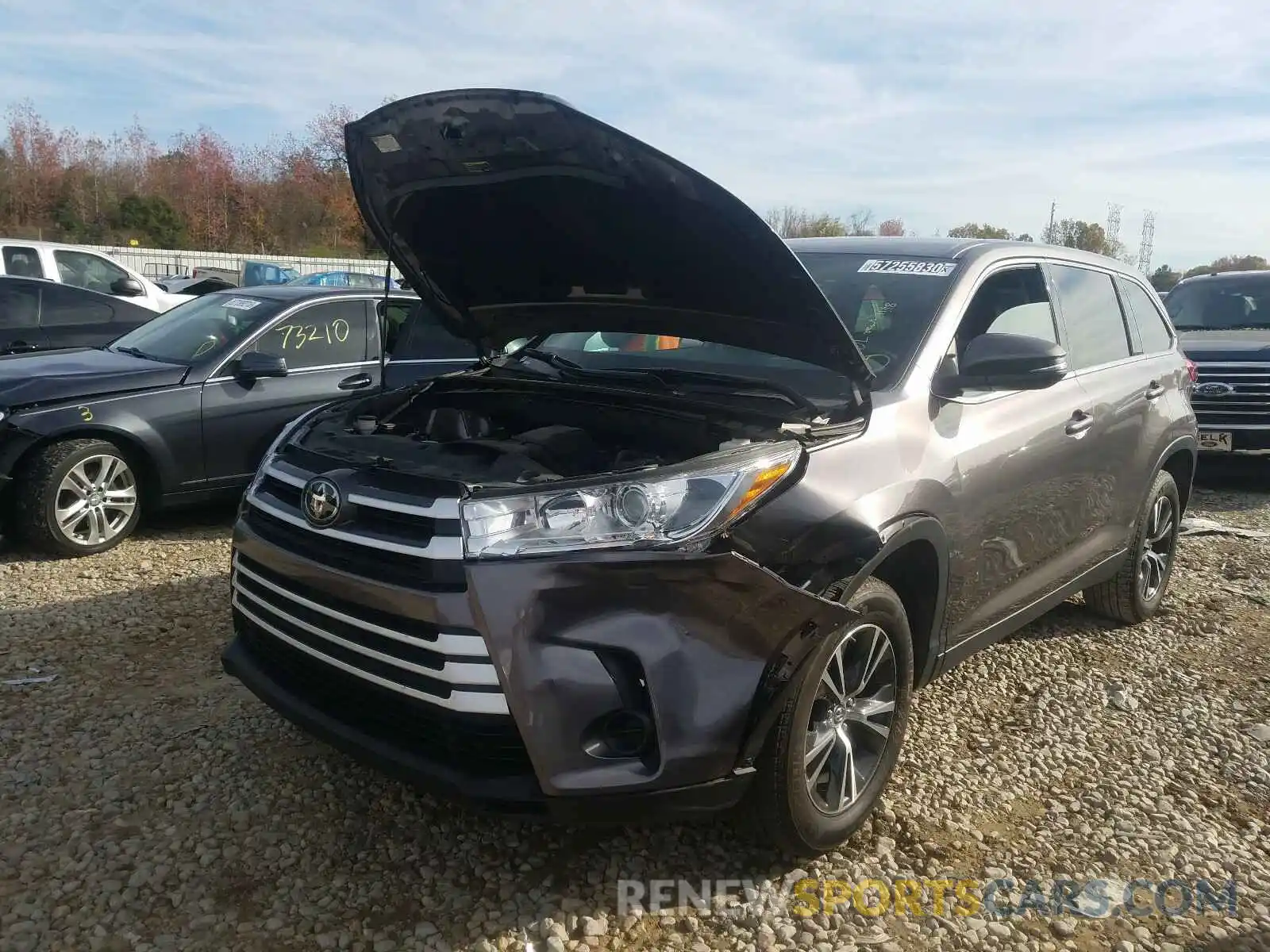 9 Photograph of a damaged car 5TDZZRFH4KS319755 TOYOTA HIGHLANDER 2019