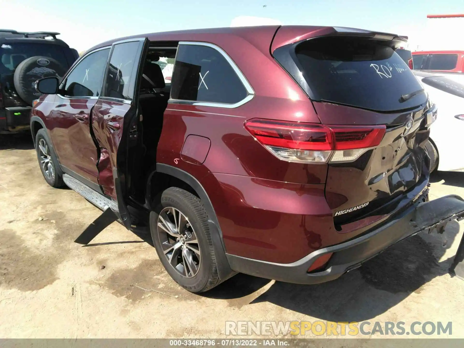 3 Фотография поврежденного автомобиля 5TDZZRFH4KS330478 TOYOTA HIGHLANDER 2019