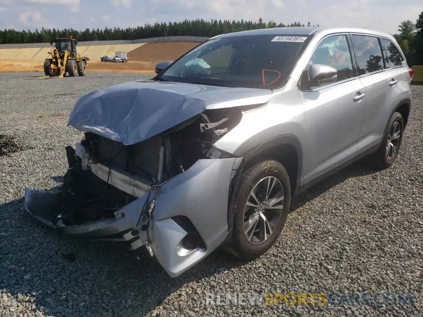 2 Photograph of a damaged car 5TDZZRFH4KS331274 TOYOTA HIGHLANDER 2019