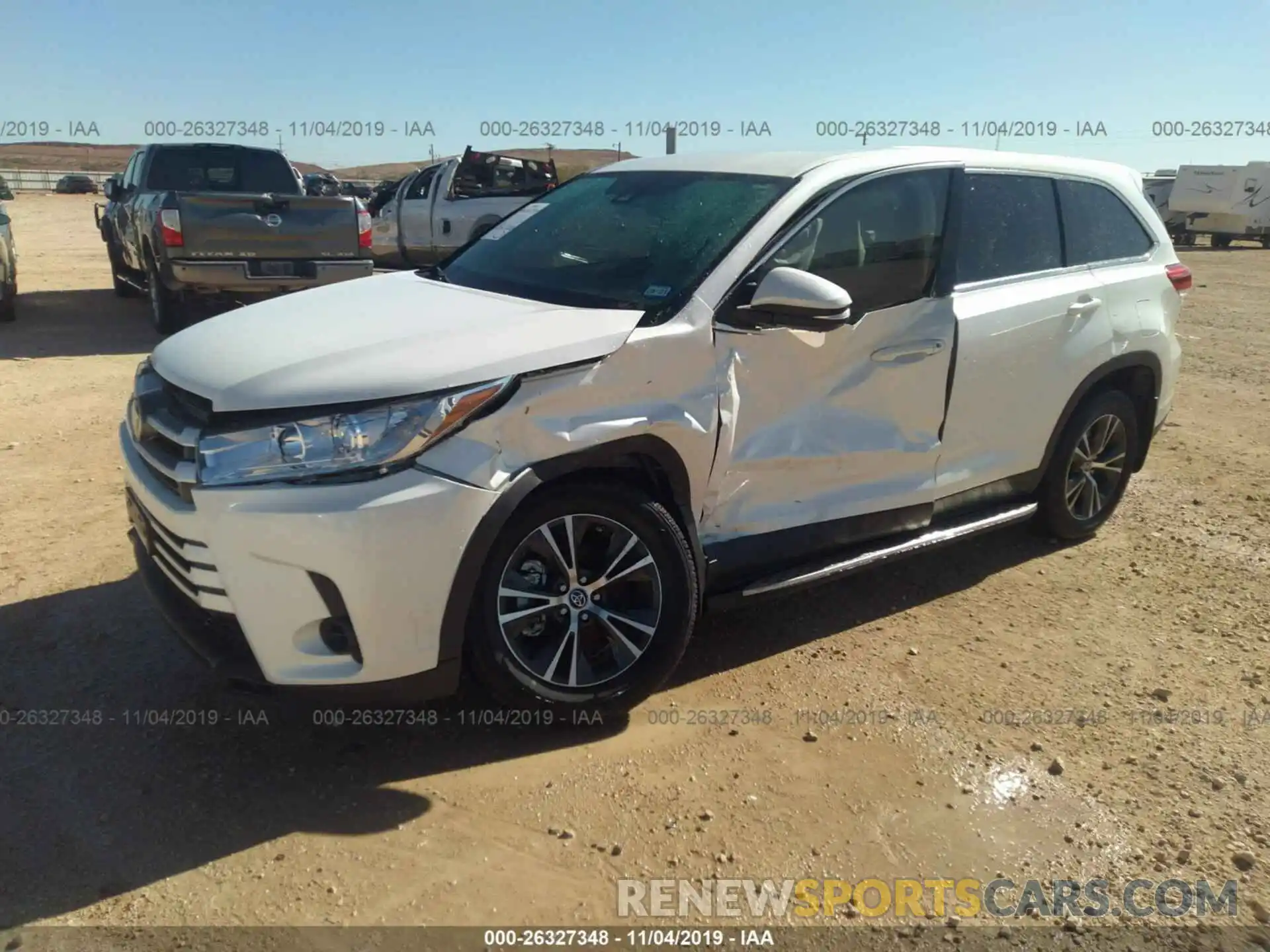 2 Photograph of a damaged car 5TDZZRFH4KS331632 TOYOTA HIGHLANDER 2019