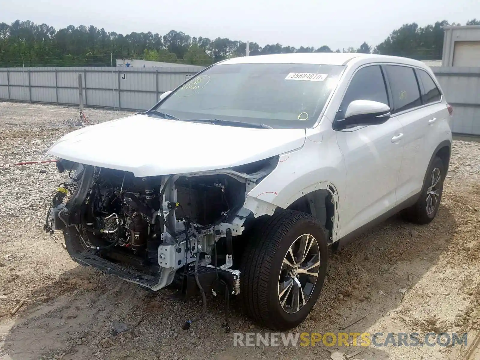 2 Photograph of a damaged car 5TDZZRFH4KS351217 TOYOTA HIGHLANDER 2019