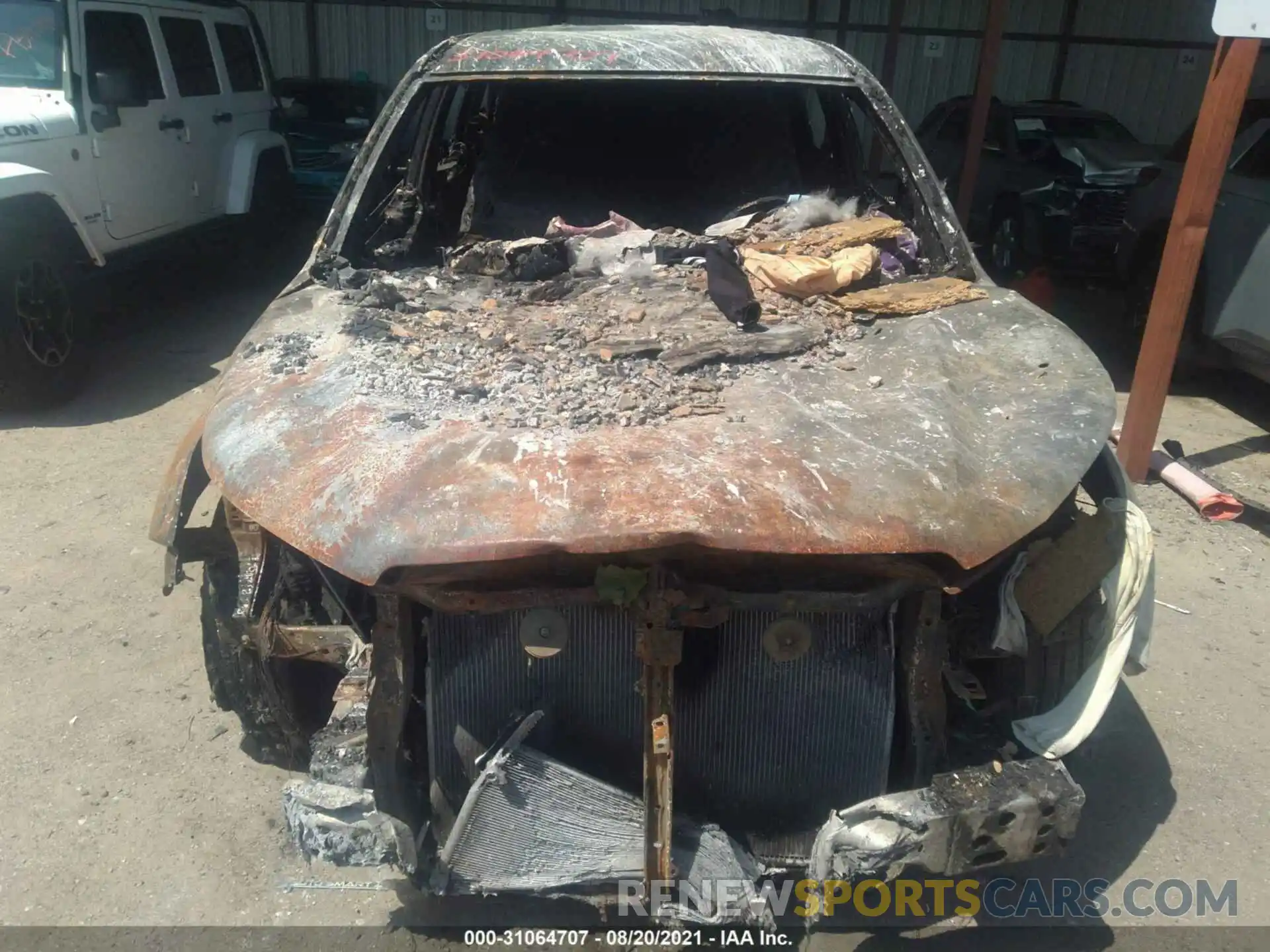 6 Photograph of a damaged car 5TDZZRFH4KS352867 TOYOTA HIGHLANDER 2019