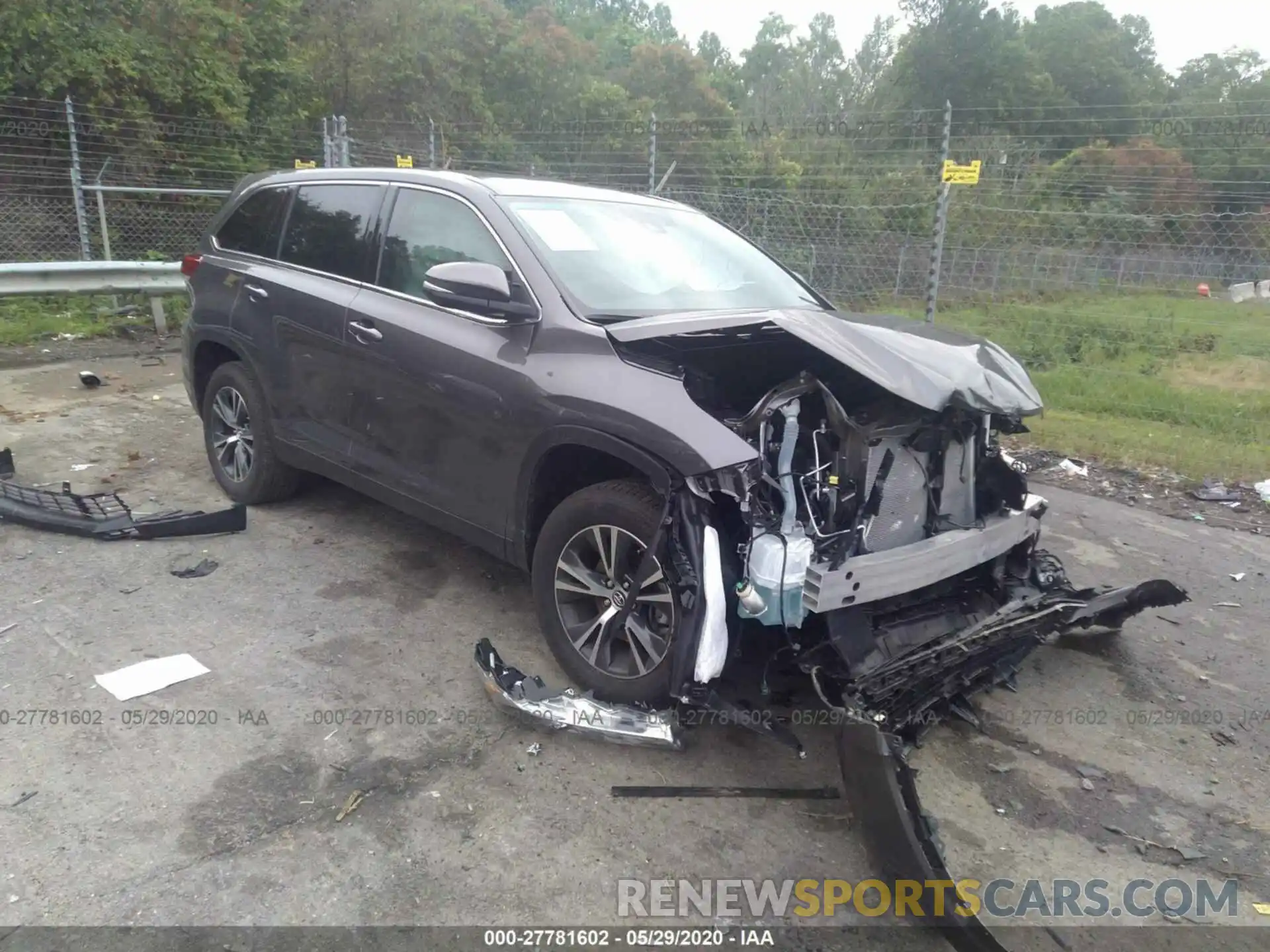 1 Photograph of a damaged car 5TDZZRFH4KS353355 TOYOTA HIGHLANDER 2019