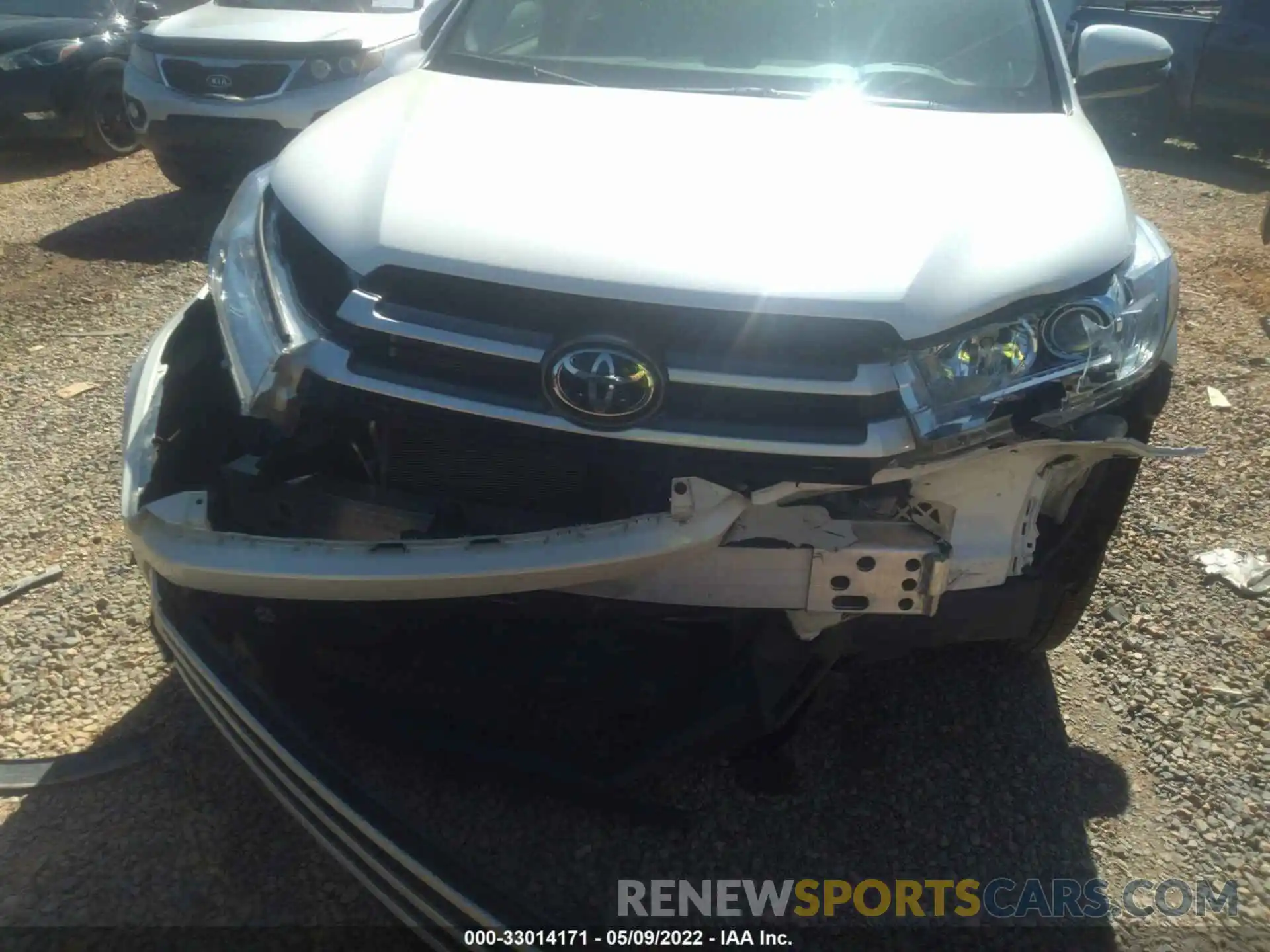 6 Photograph of a damaged car 5TDZZRFH4KS361892 TOYOTA HIGHLANDER 2019