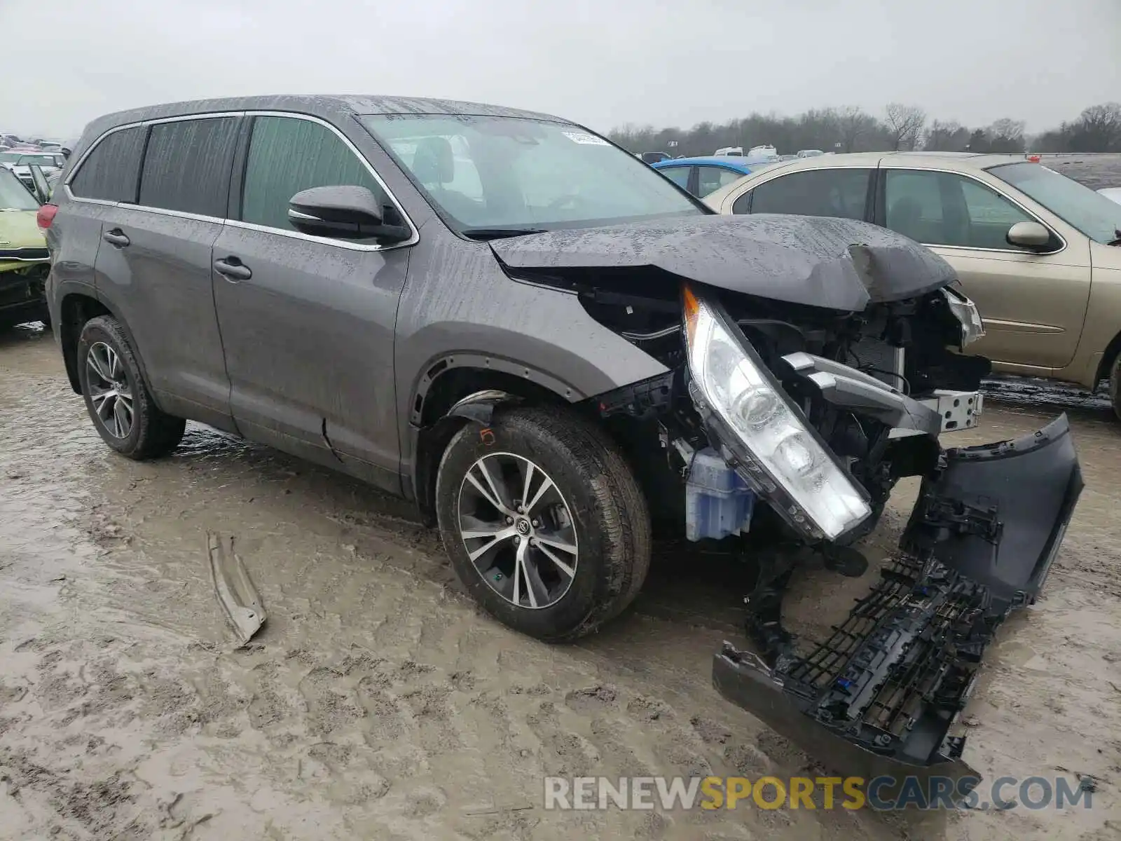 1 Photograph of a damaged car 5TDZZRFH4KS364551 TOYOTA HIGHLANDER 2019