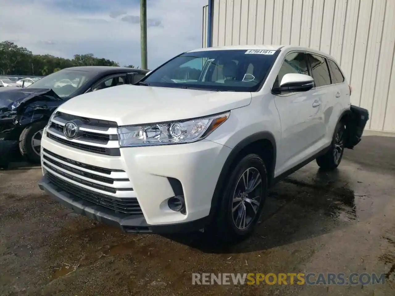 2 Photograph of a damaged car 5TDZZRFH4KS365134 TOYOTA HIGHLANDER 2019