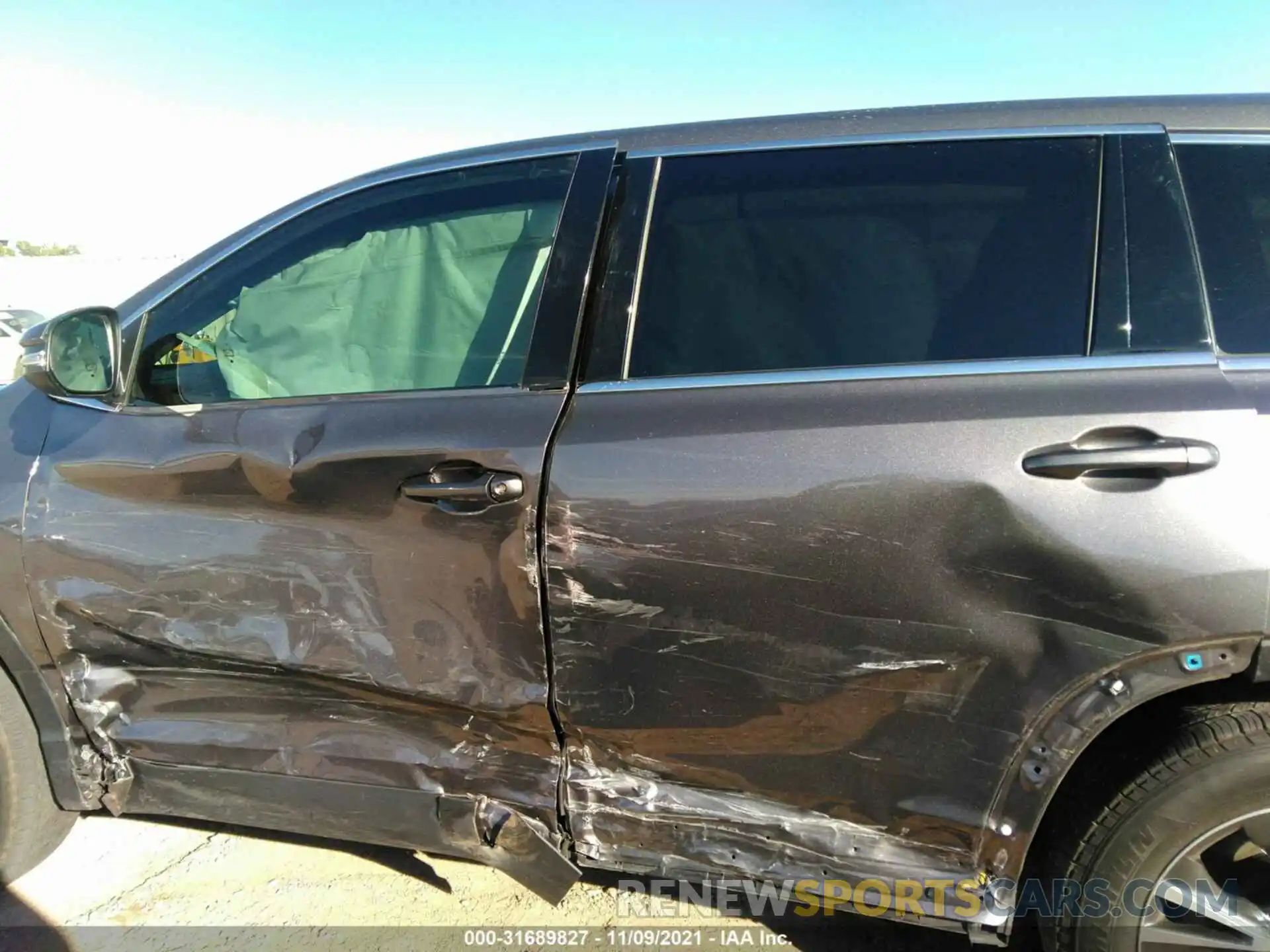 6 Photograph of a damaged car 5TDZZRFH4KS367708 TOYOTA HIGHLANDER 2019