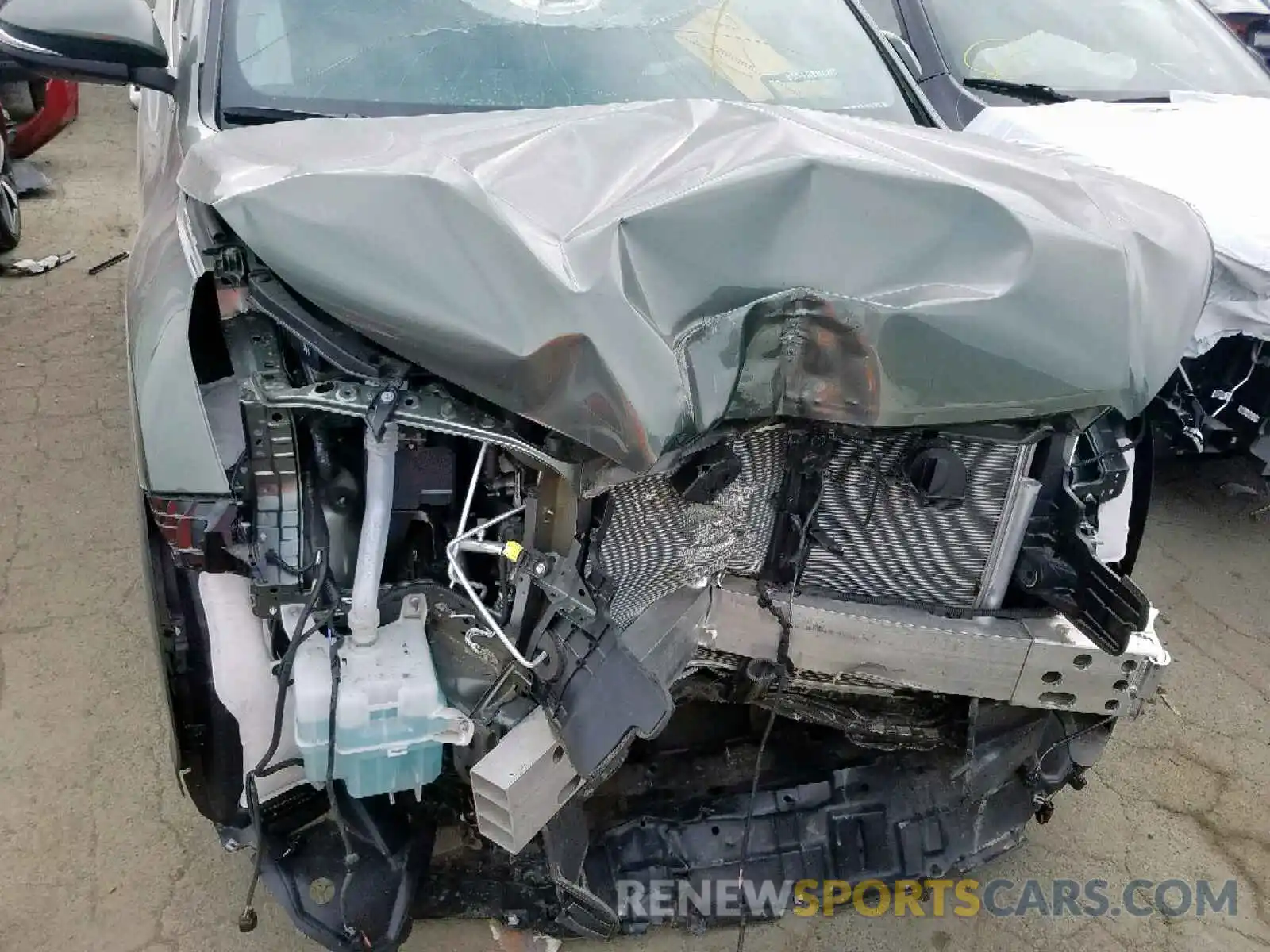 7 Photograph of a damaged car 5TDZZRFH5KS291612 TOYOTA HIGHLANDER 2019