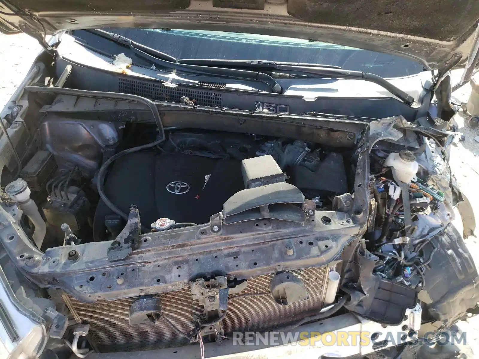 7 Photograph of a damaged car 5TDZZRFH5KS292002 TOYOTA HIGHLANDER 2019