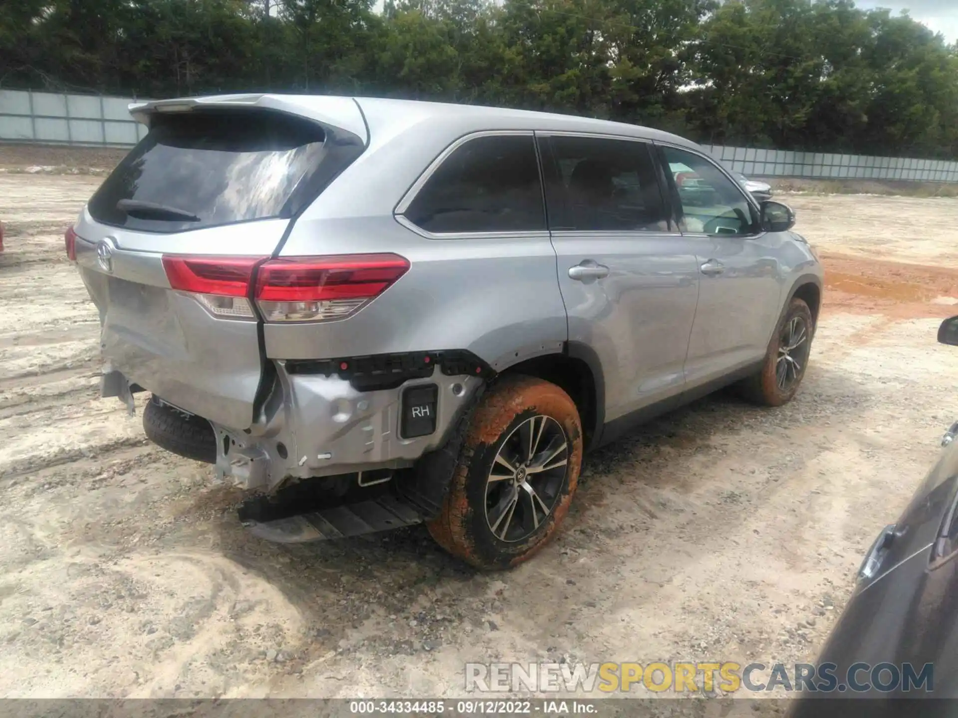 4 Фотография поврежденного автомобиля 5TDZZRFH5KS299211 TOYOTA HIGHLANDER 2019