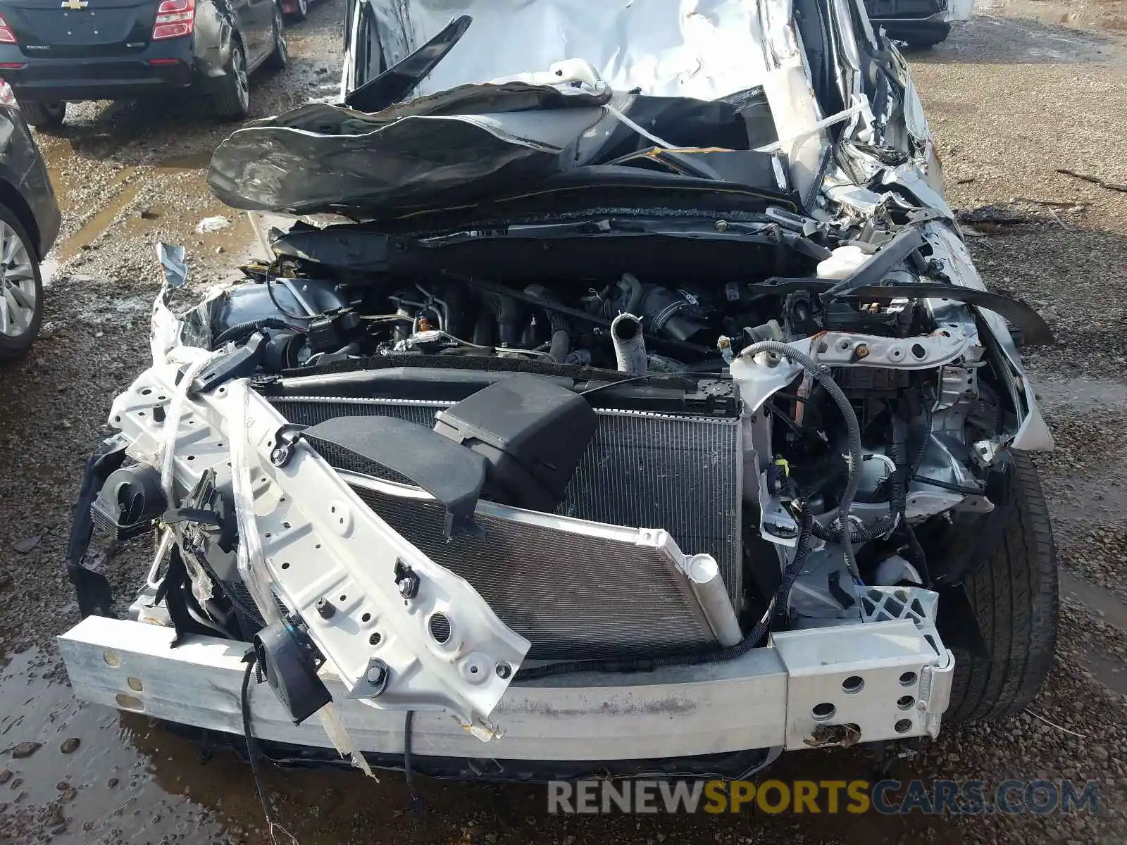 7 Photograph of a damaged car 5TDZZRFH5KS304746 TOYOTA HIGHLANDER 2019