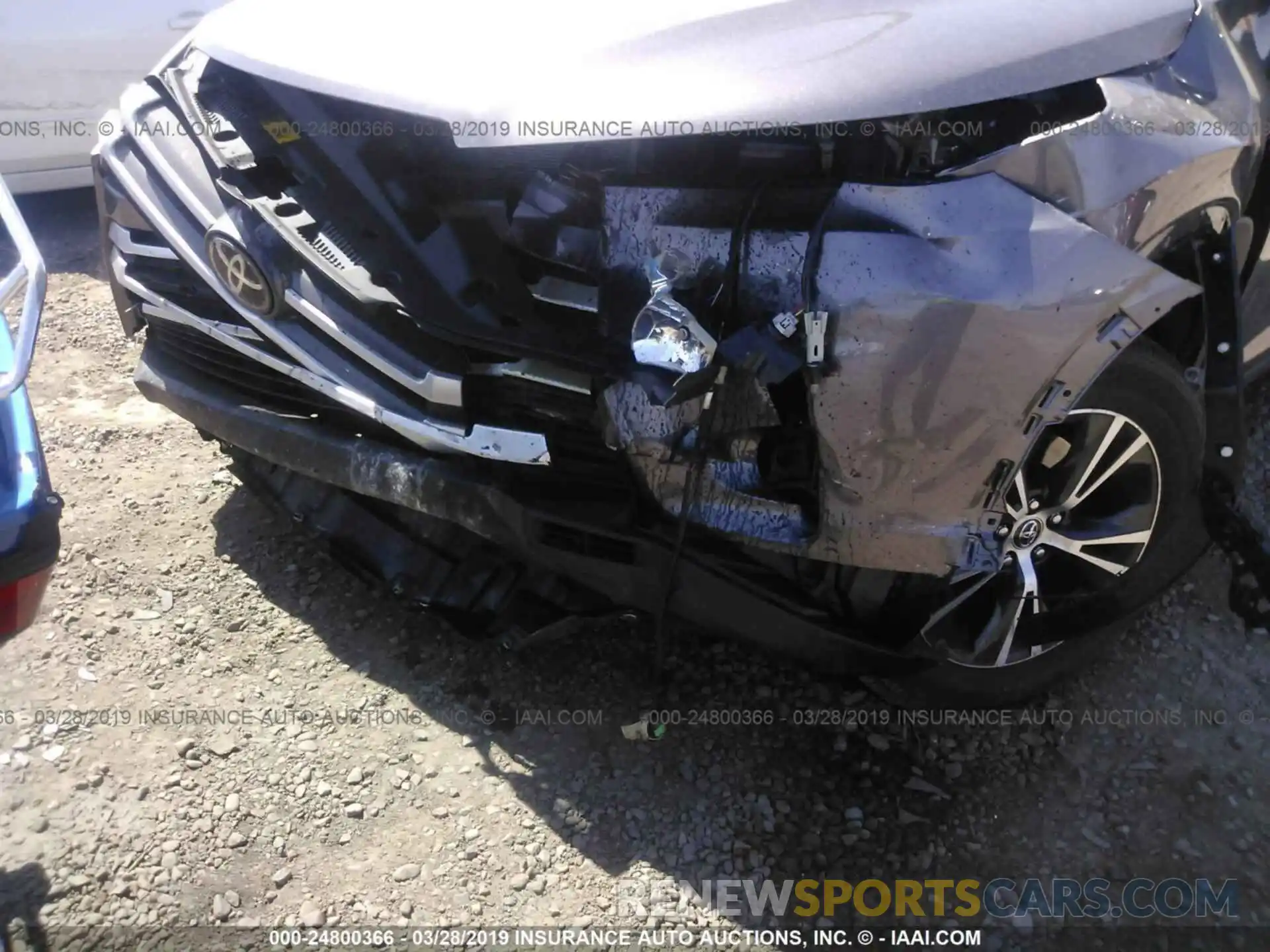 6 Photograph of a damaged car 5TDZZRFH5KS309607 TOYOTA HIGHLANDER 2019