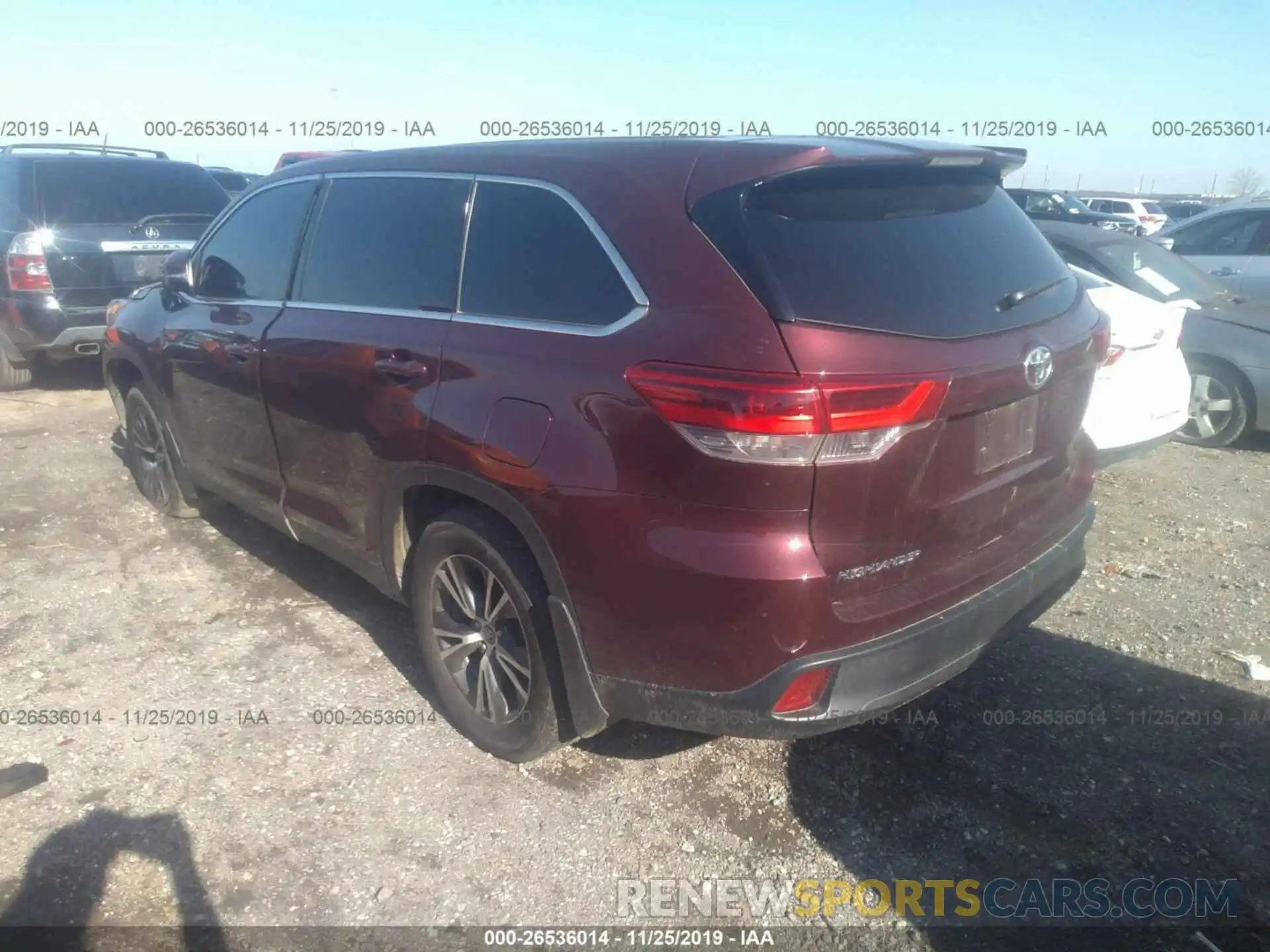 3 Photograph of a damaged car 5TDZZRFH5KS333101 TOYOTA HIGHLANDER 2019